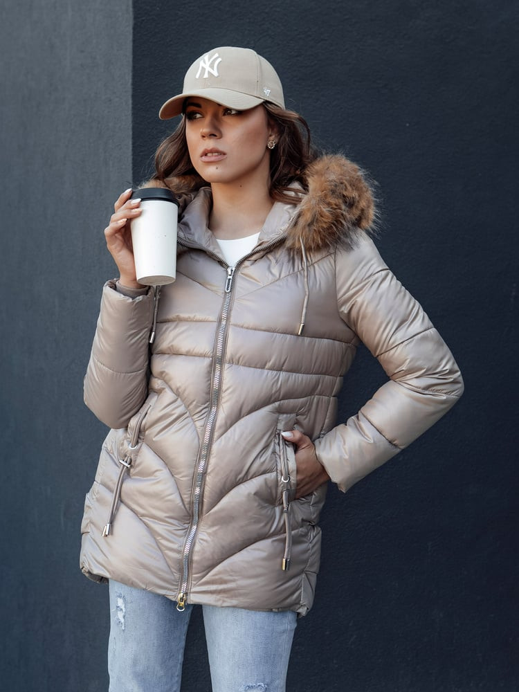 Kurtka damska zimowa WINTERCHIC kamelowa Dstreet