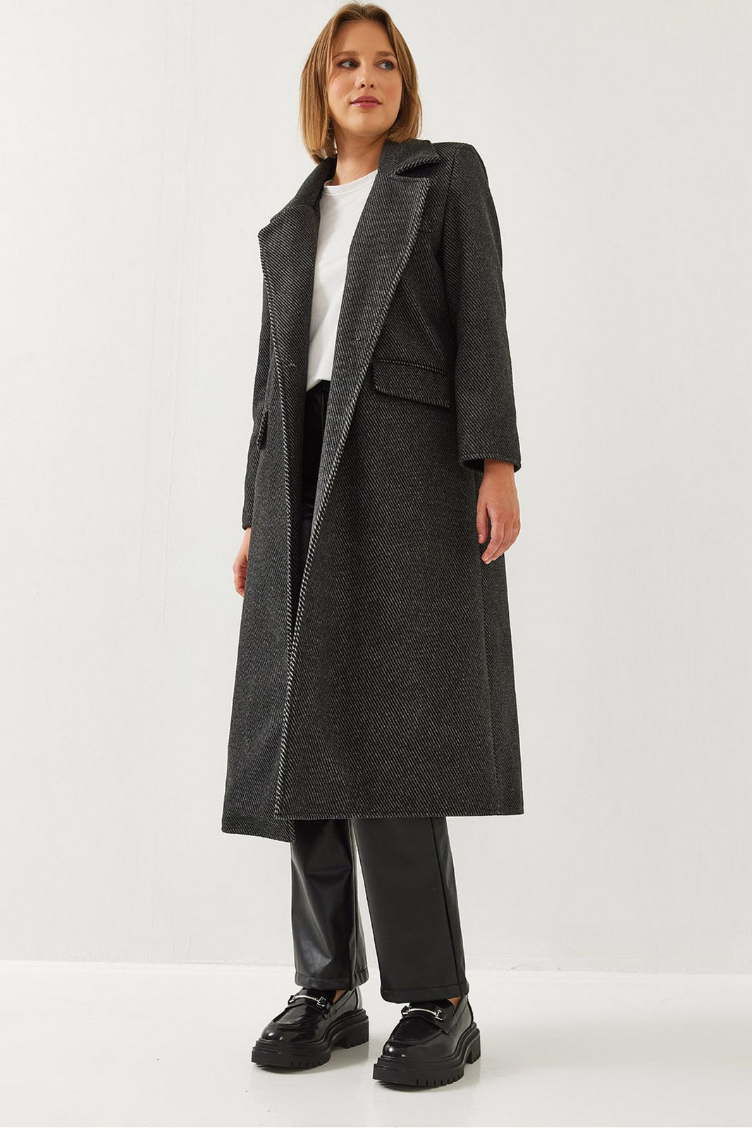 Bianco Lucci Women's Sleeve Crest Detail Long Stamp Coat 2496