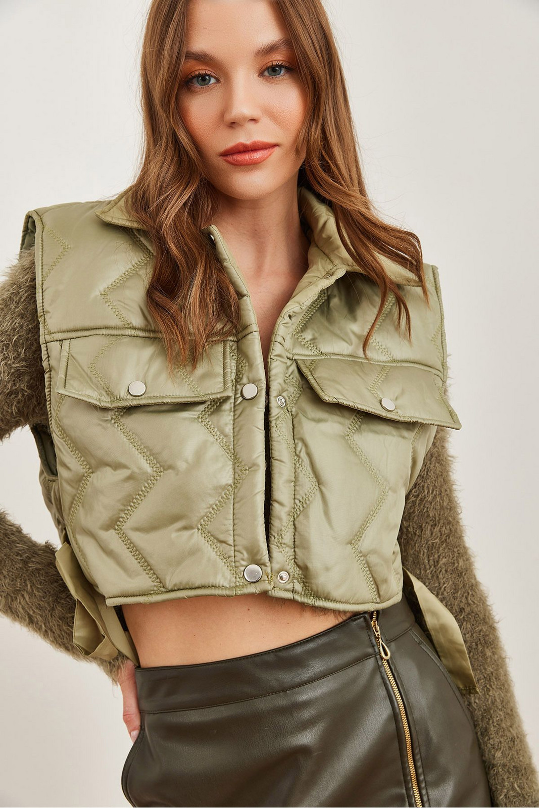 Olalook Women's Khaki Double Pocket Lined Quilted Puffer Vest