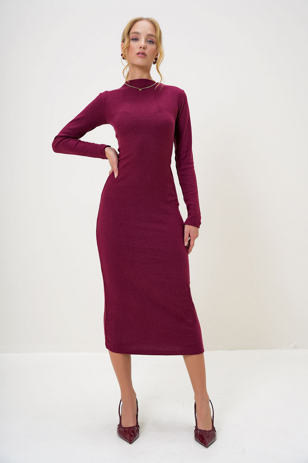 Trend Alaçatı Stili Women's Burgundy Crew Neck Long Sleeve Interlock Fabric Maxi Length Dress