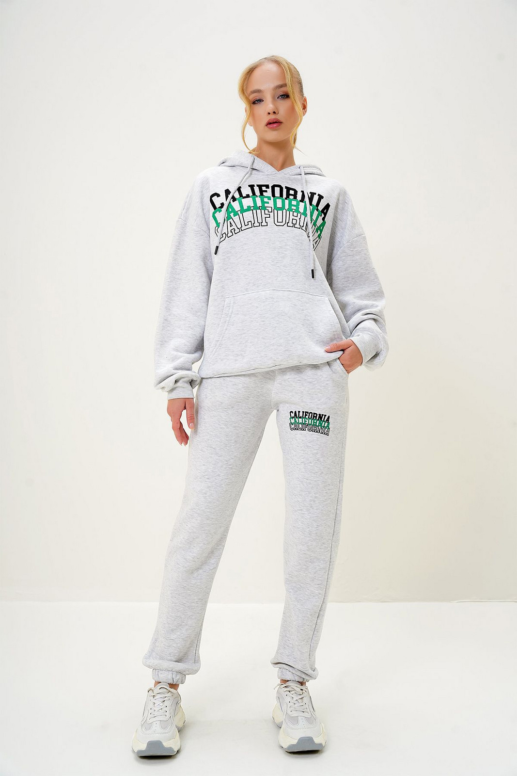 Trend Alaçatı Stili Women's Grey Melamine Hooded Kangaroo Pocket Sweatshirt and Elastic Leg Tracksuit Set