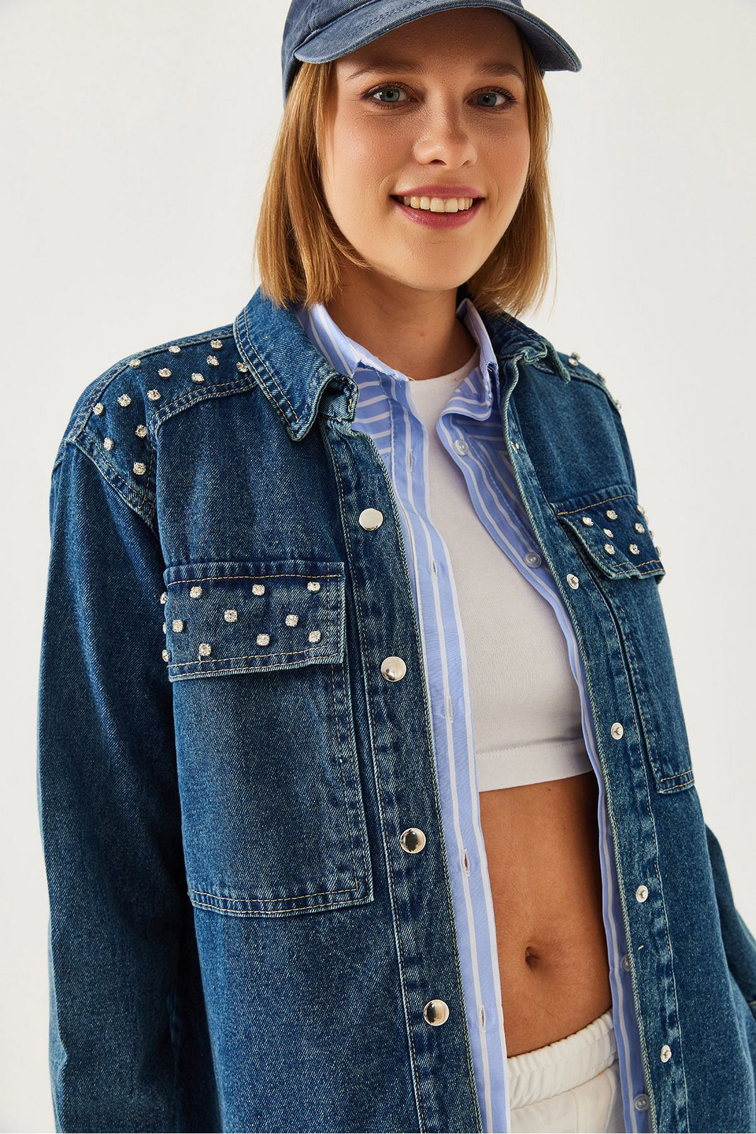 Bianco Lucci Women's Stone Detailed Denim Jacket
