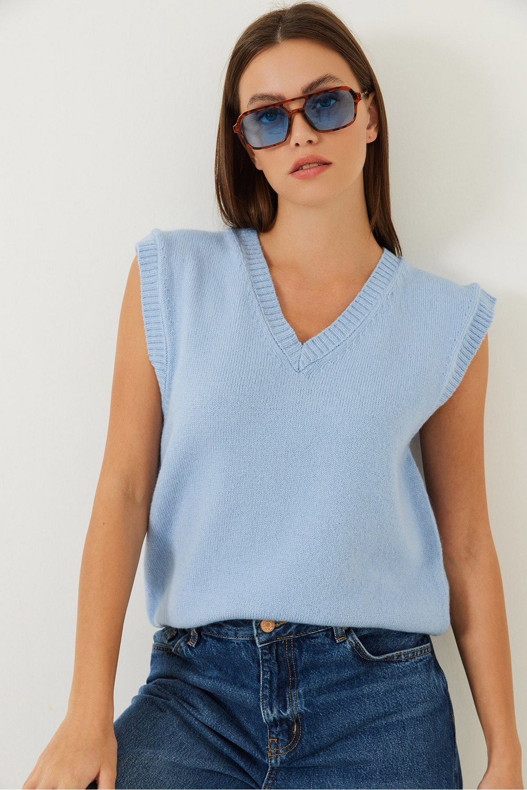 Bianco Lucci Women's V Neck Knitted Sweater