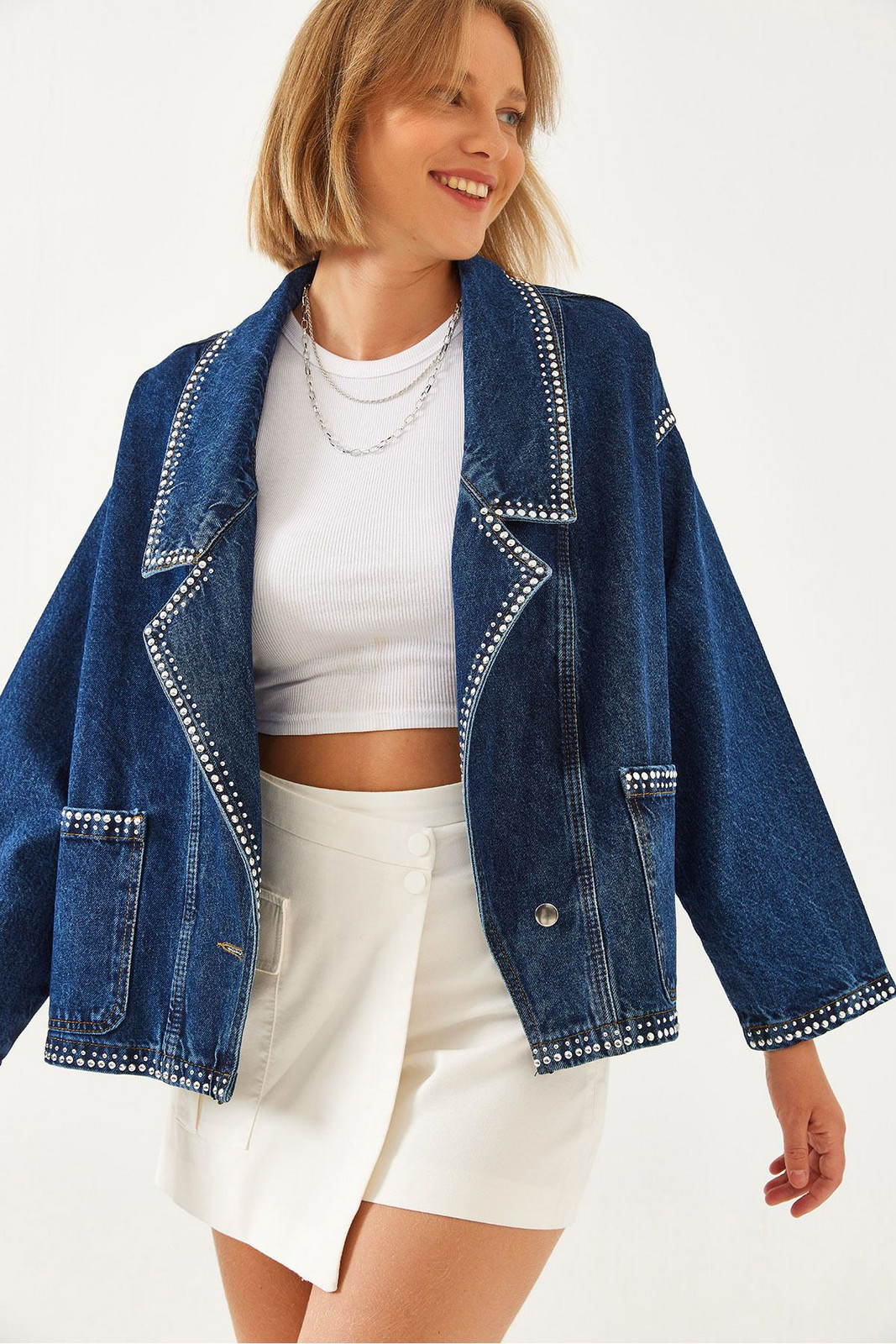 Bianco Lucci Women's Stone Embroidered Double Pocket Denim Jacket 6030