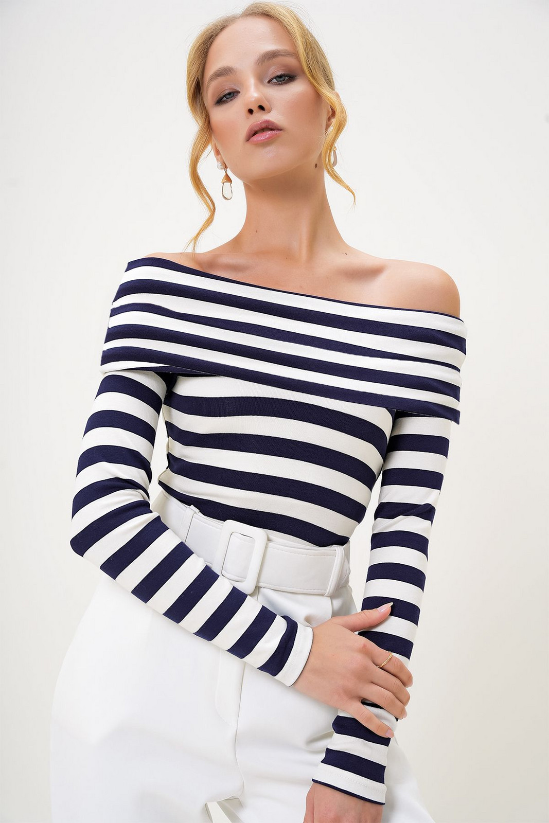 Trend Alaçatı Stili Women's Navy Blue Madonna Collar Striped Lycra Knitted Blouse