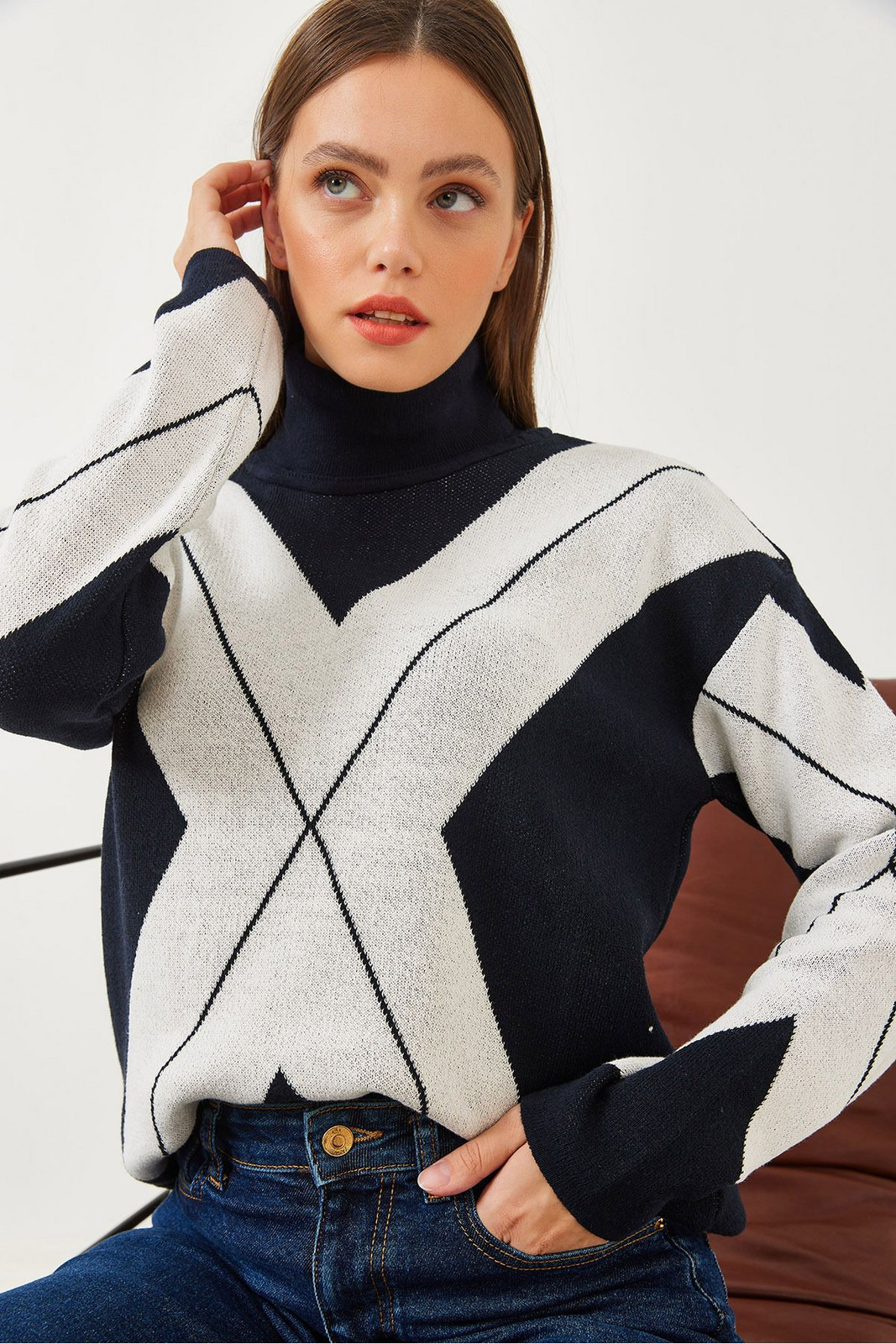 Bianco Lucci Women's Turtleneck Jacquard Knit Sweater