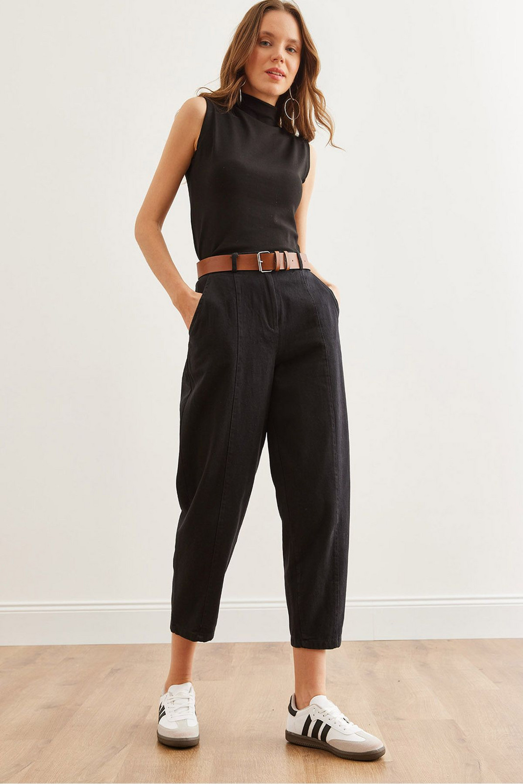 Olalook Women's Black Belted Stitch Detailed Baggy Gabardine Trousers