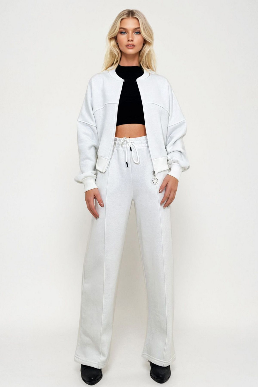 Trend Alaçatı Stili Women's White Crew Neck 3 Thread Raised Front Zip Sweat and Grassy Pants Suit