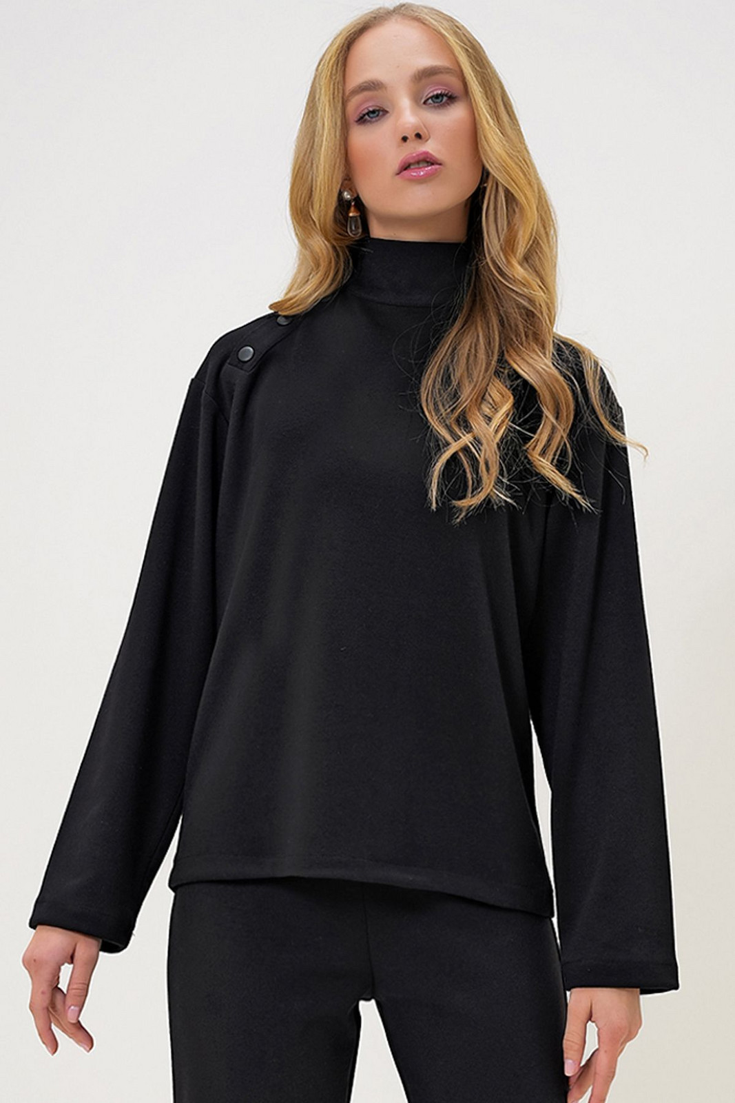 Trend Alaçatı Stili Women's Black Stand Collar Shoulder Snap 2 Yarn Blouse