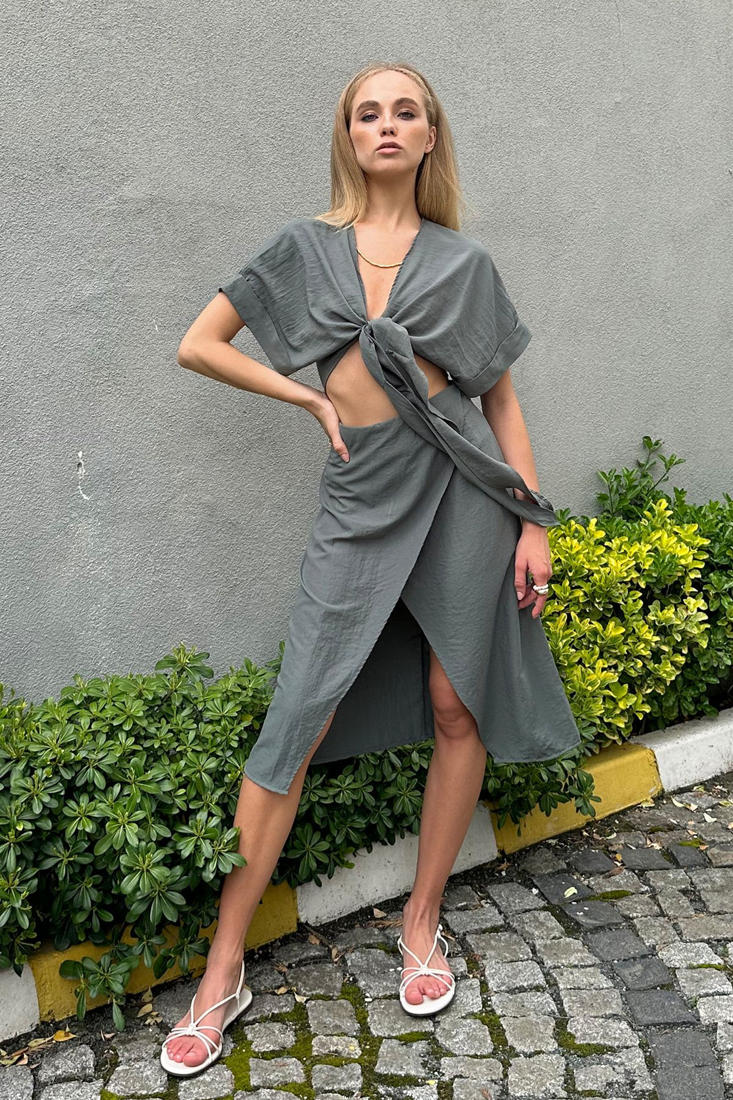 Trend Alaçatı Stili Women's Green Tied Crop Aerobin Linen Blouse and Wrap Skirt Set