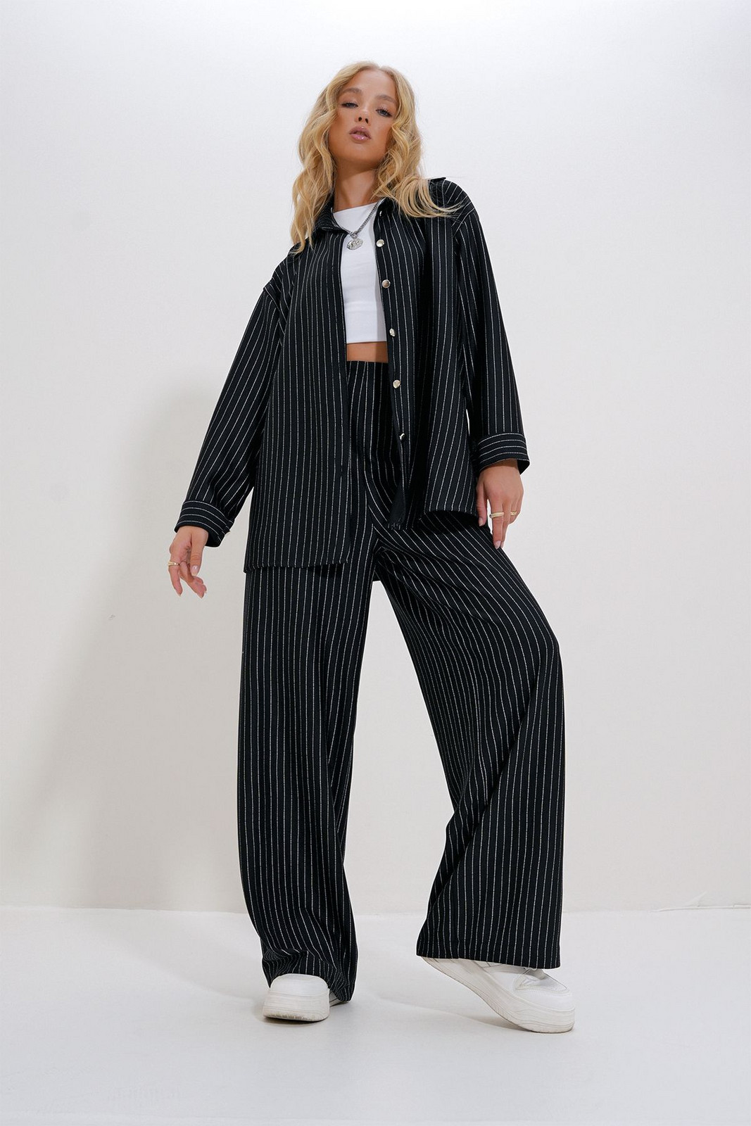Trend Alaçatı Stili Women's Black-White Striped Shirt Jacket and Palazzo Pants Two Piece Set
