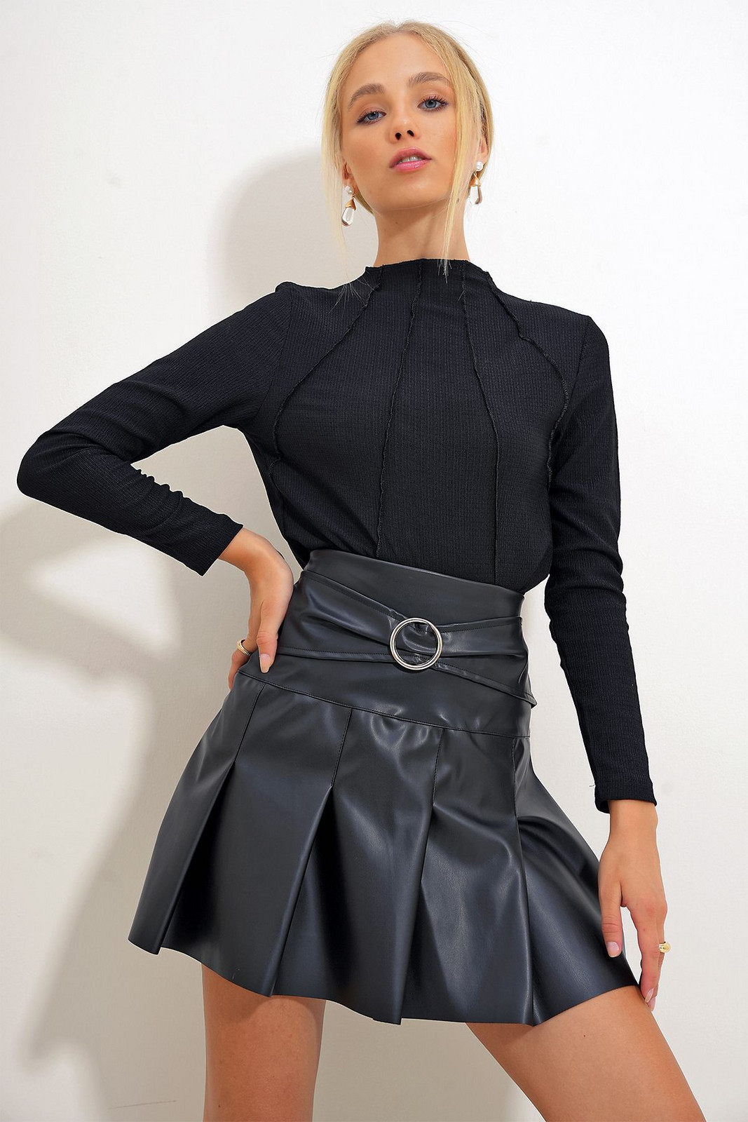 Trend Alaçatı Stili Women's Black Stand Collar Ribbed Stitched Knitted Blouse