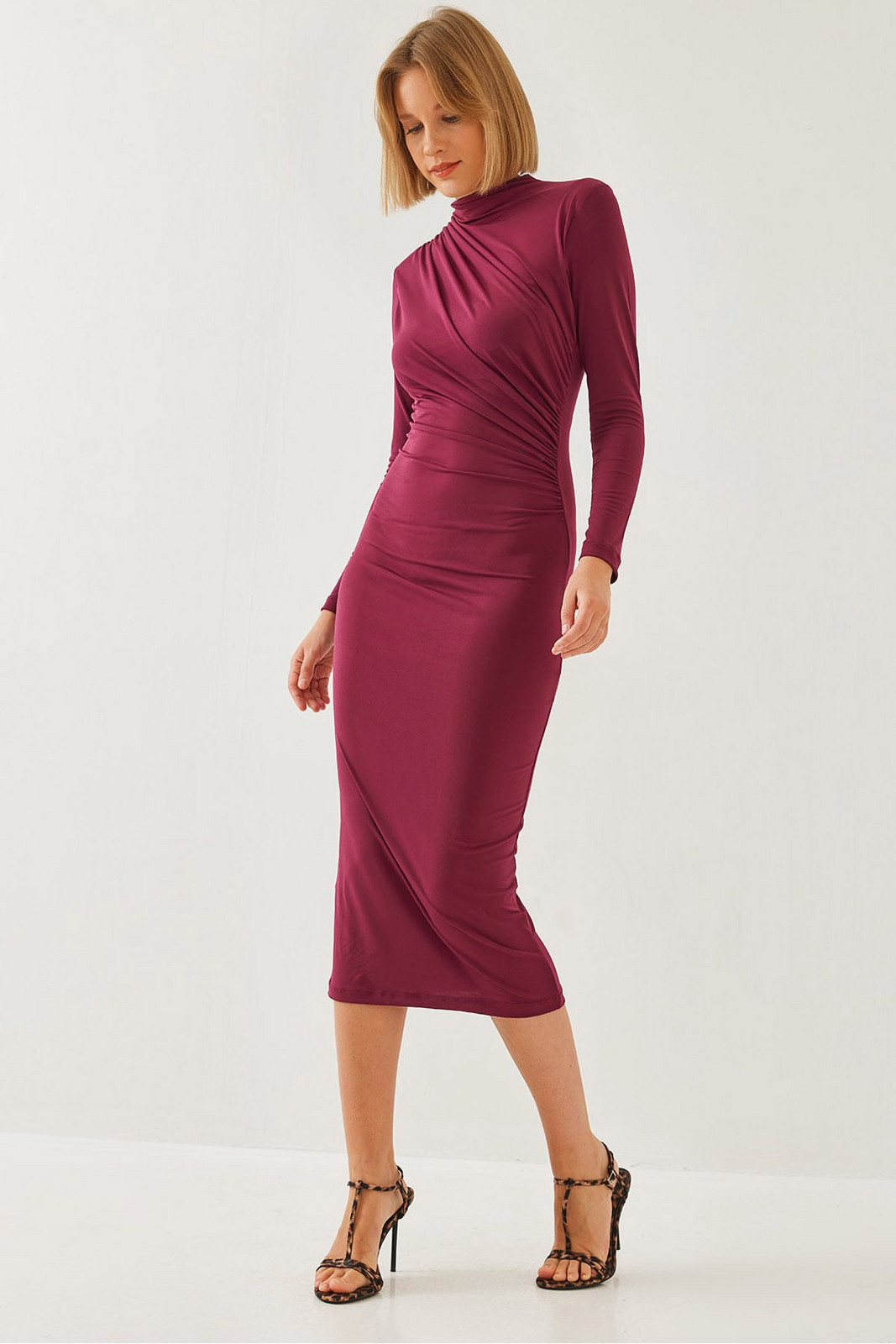 Bianco Lucci Women's Long Pleated Dress 377