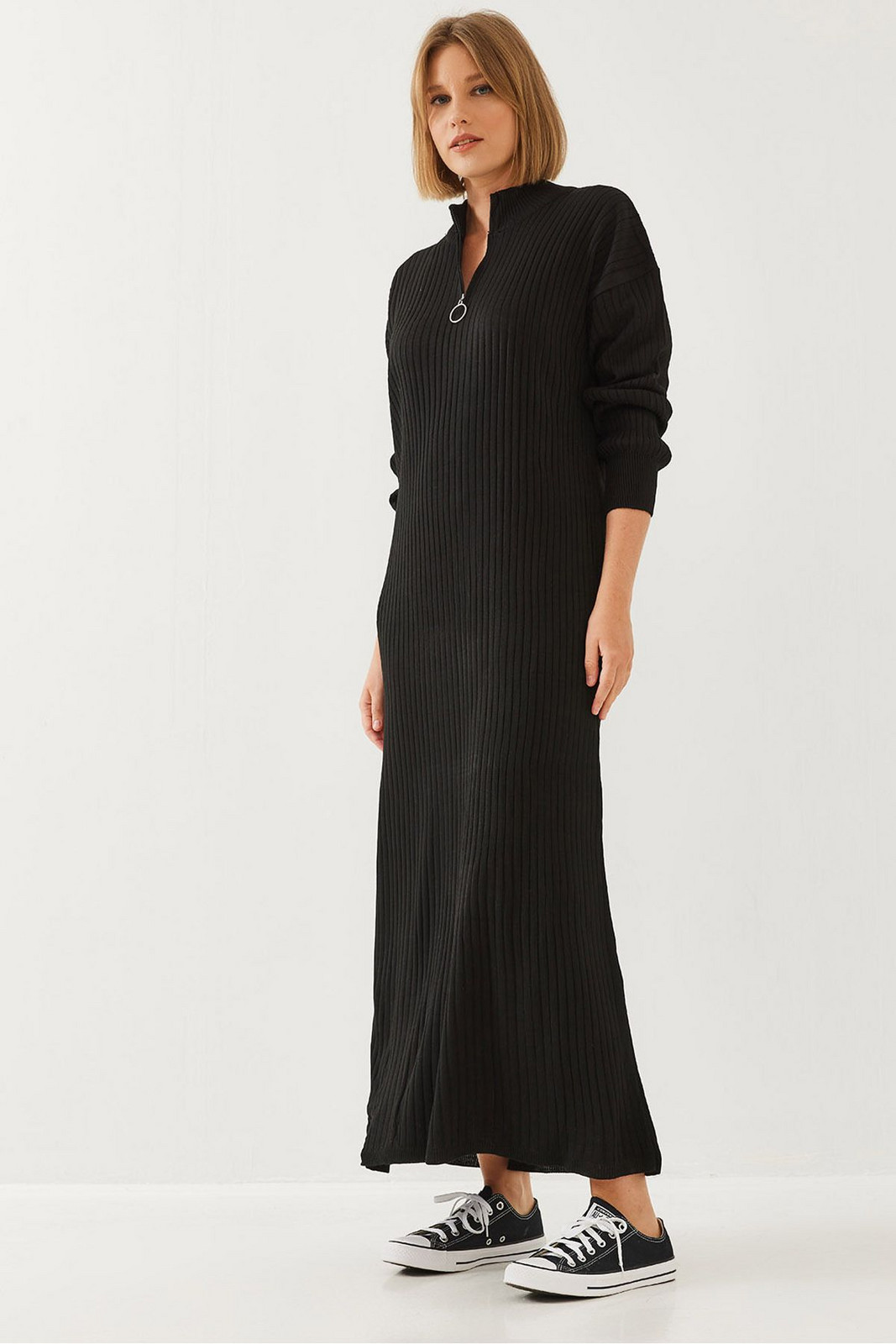 Bianco Lucci Women's Long Knitted Dress with Zipper Collar 15839