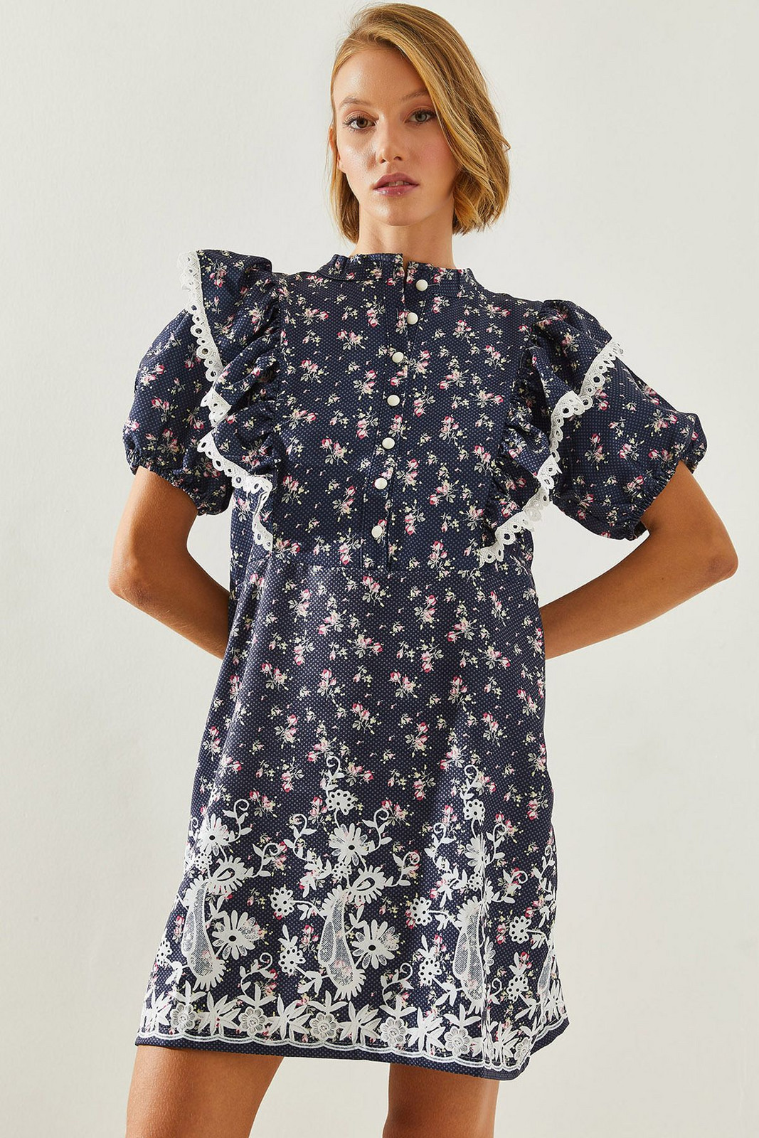 Bianco Lucci Women's Sleeve Detailed Scallop Detailed Floral Patterned Mini Dress 21419