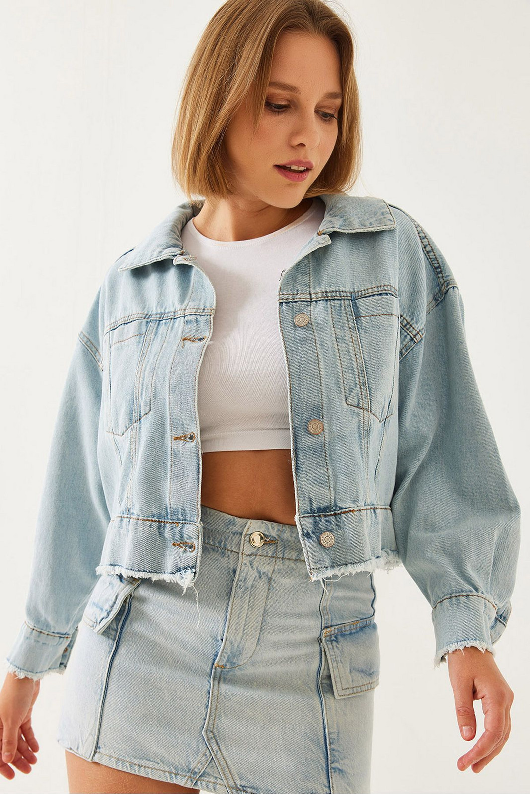 Bianco Lucci Women's Tassel Detail Crop Denim Jacket 2209