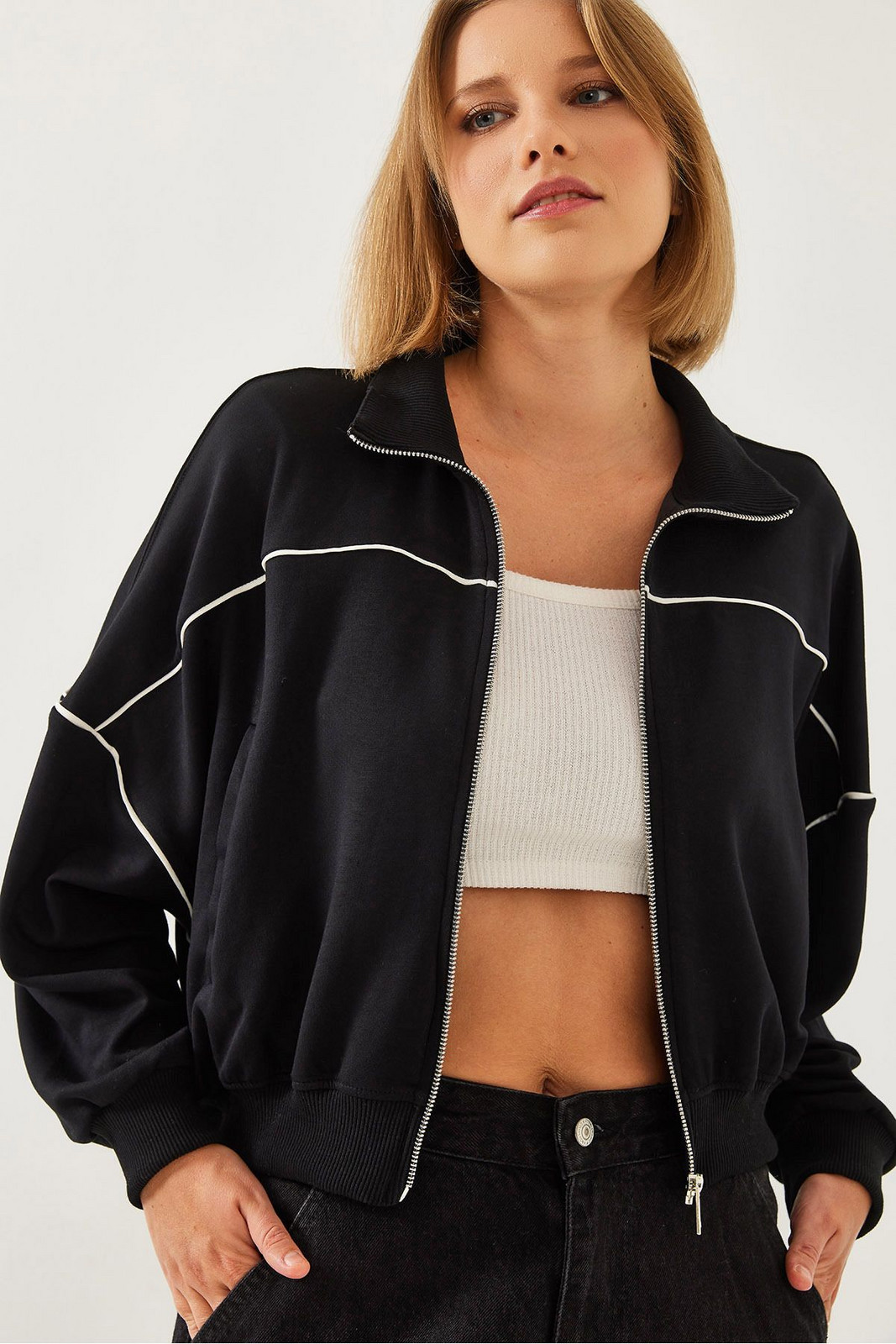 Bianco Lucci Women's Zippered Modal Fabric Cardigan