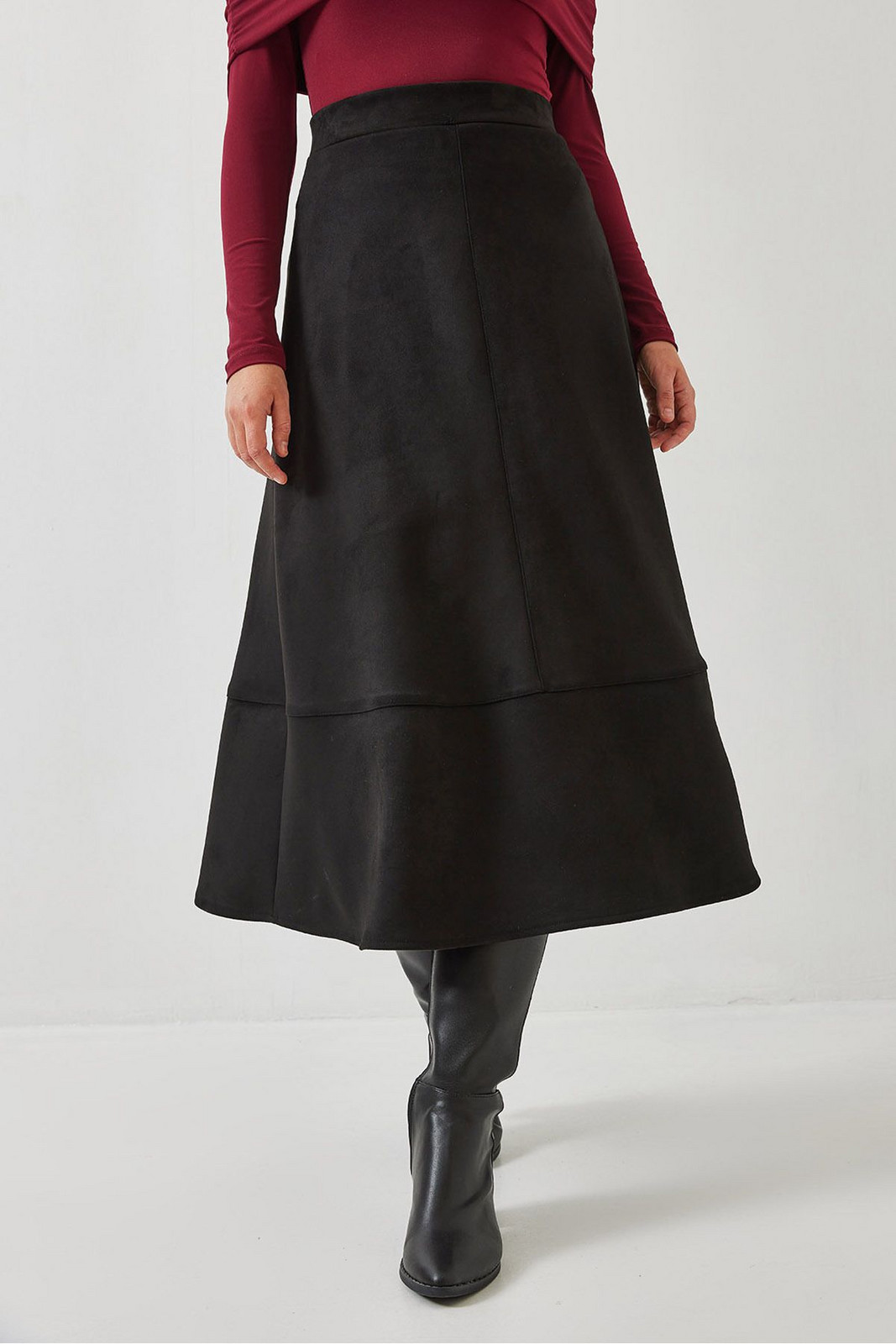 Bianco Lucci Women's Suede Skirt