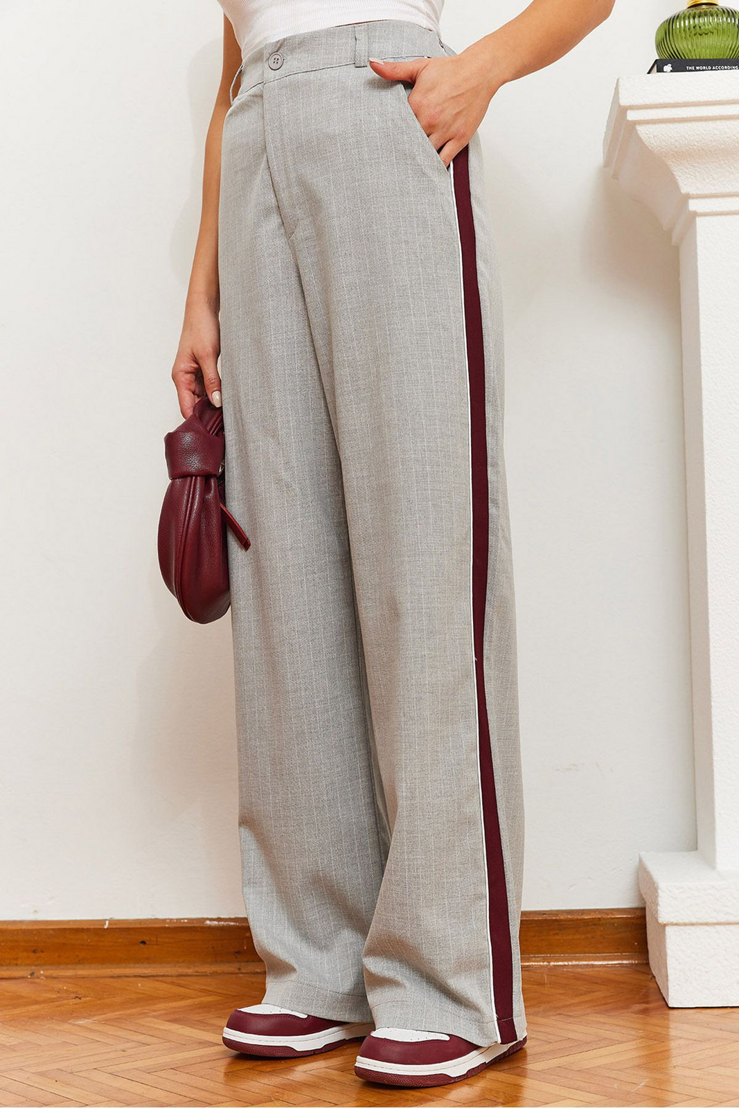 Bianco Lucci Women's Stripe Detailed Palazzo Fabric Trousers