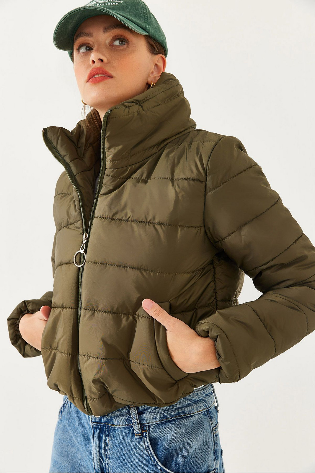Bianco Lucci Women's Stitch Detailed Stand Collar Waterproof Short Puffer Jacket