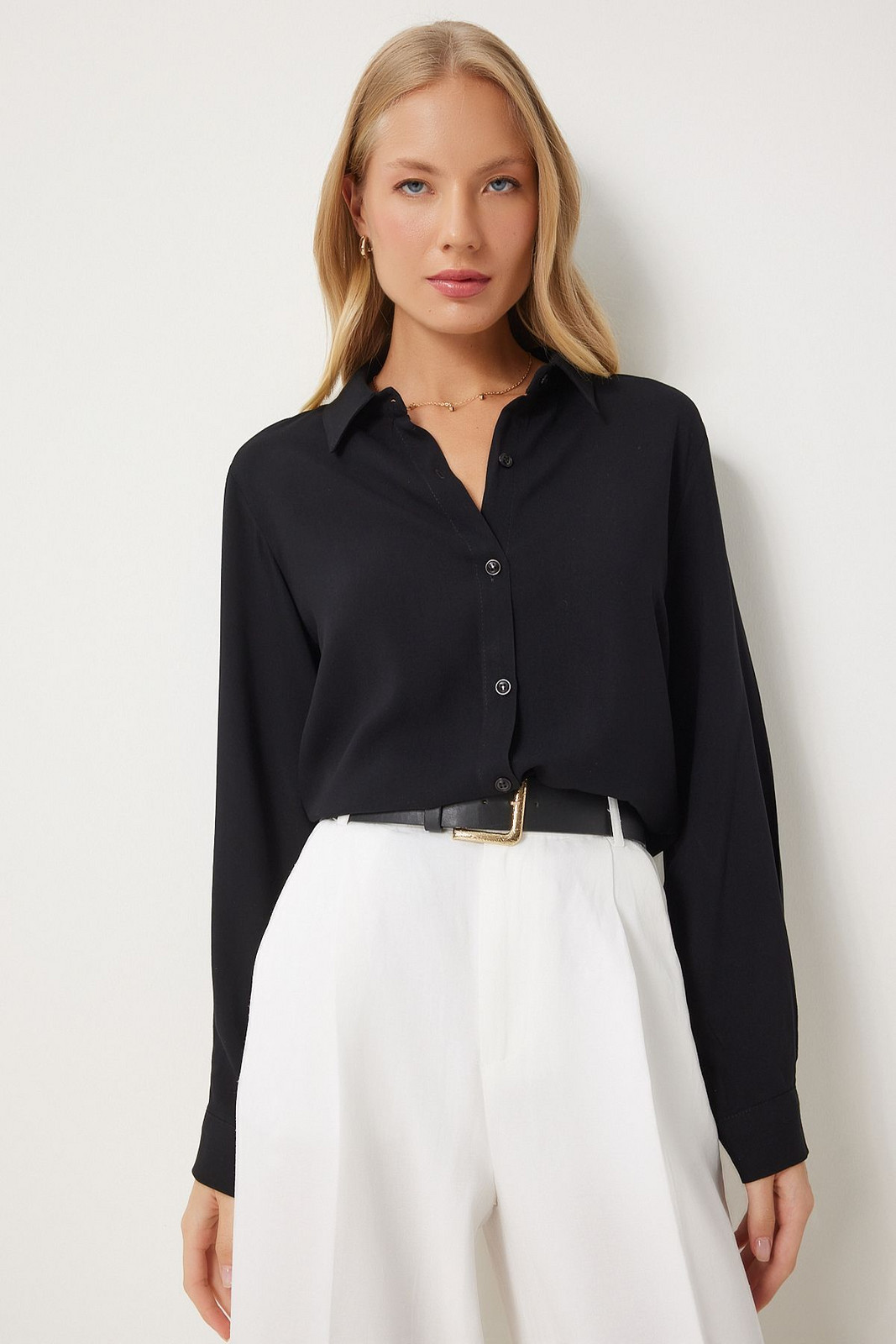 Happiness İstanbul Women's Black Relaxed Fit Viscose Shirt