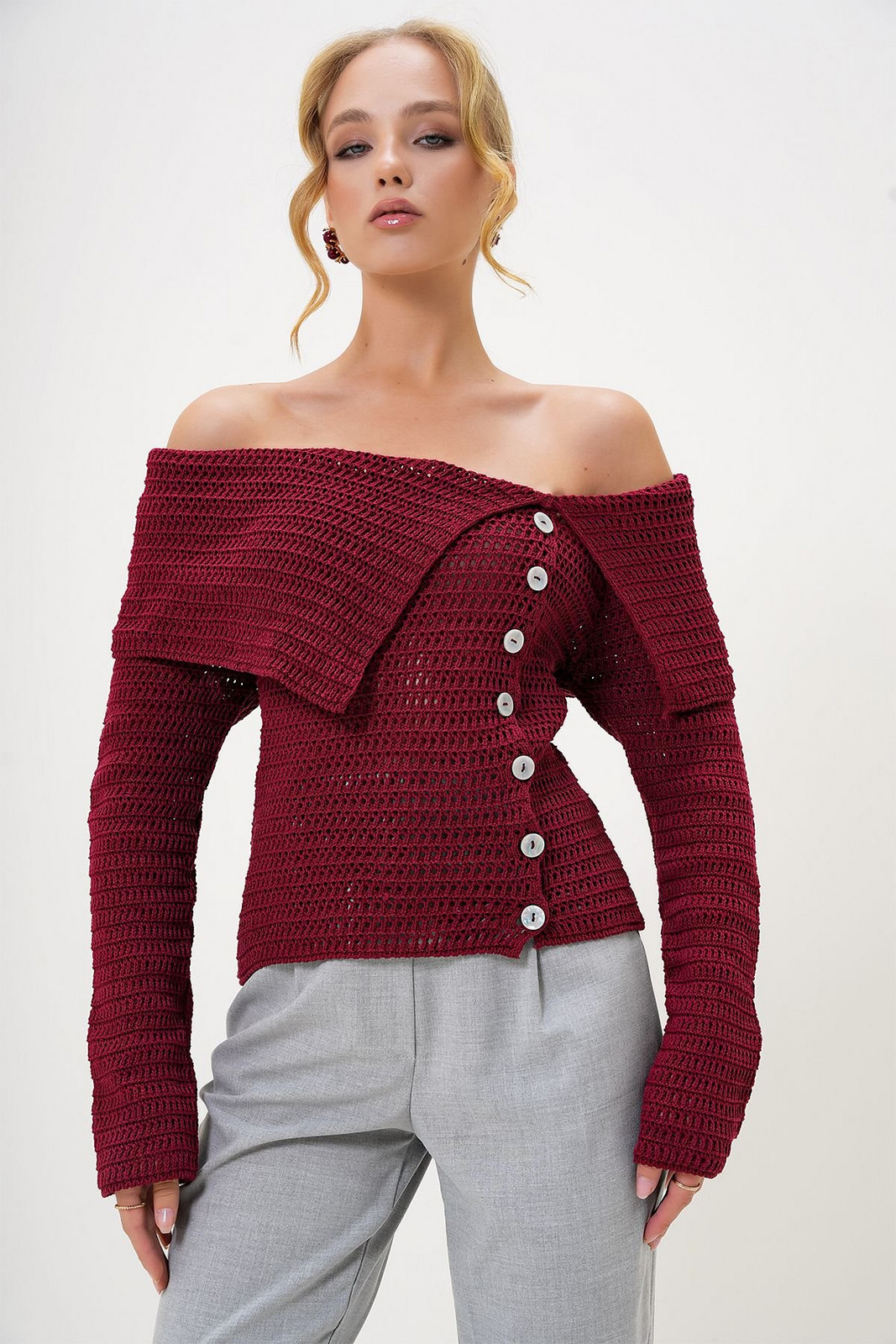 Trend Alaçatı Stili Women's Burgundy Madonna Collar Button Detailed Openwork Winter Knitwear Sweater