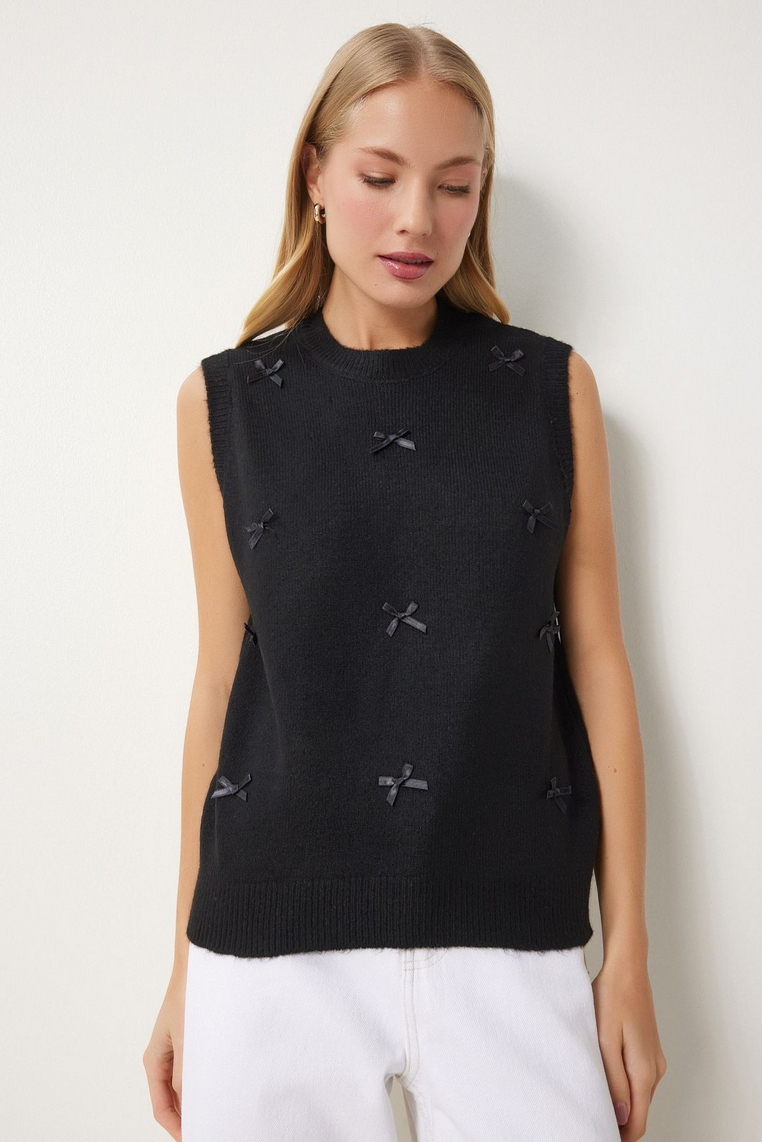 Happiness İstanbul Women's Black Bow Knit Sweater