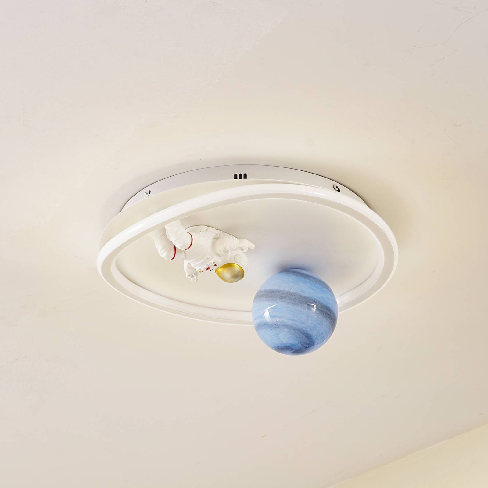Lindby LED stropné svietidlo Kosmo, 31 W, kov, plast