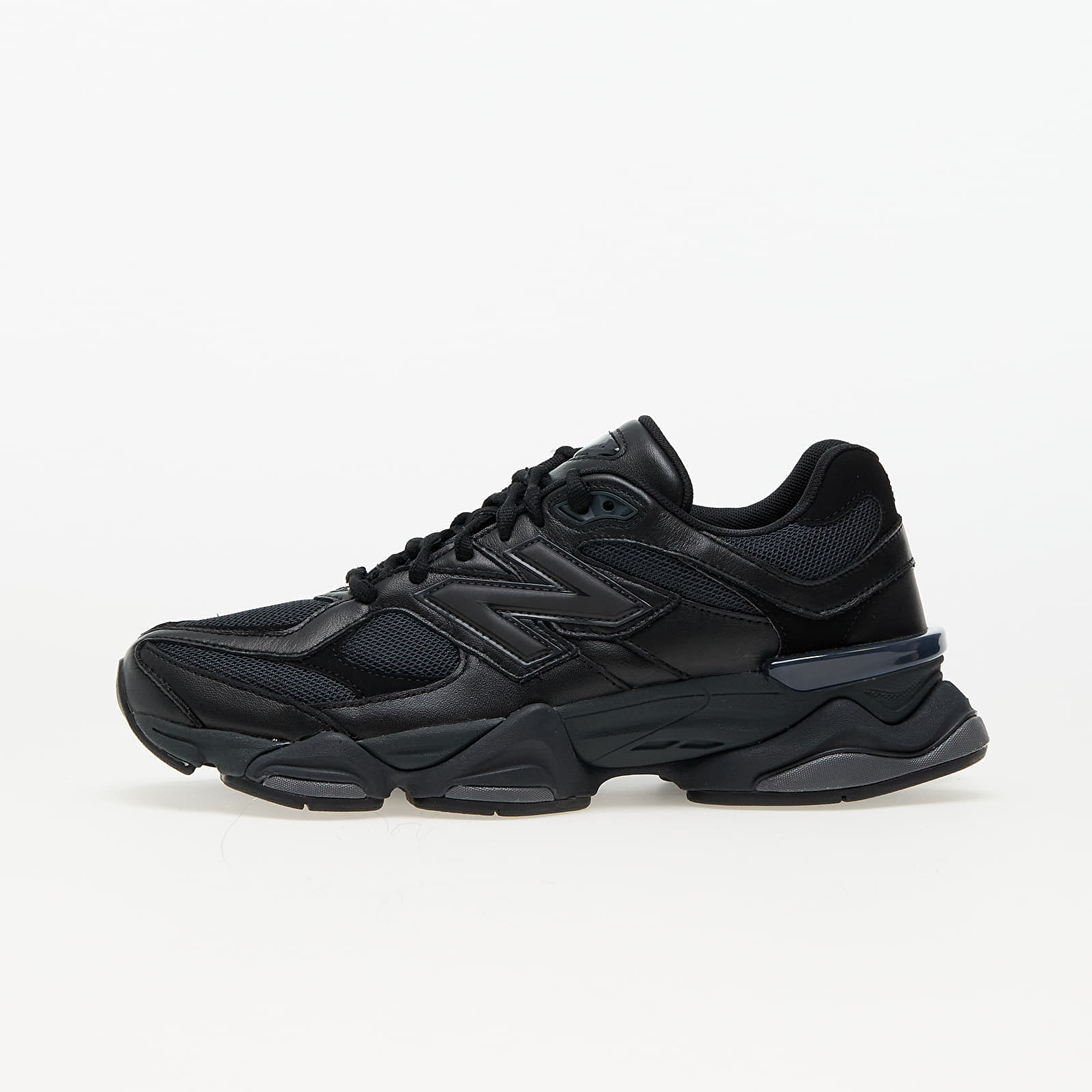Tenisky New Balance 9060 Black EUR 44