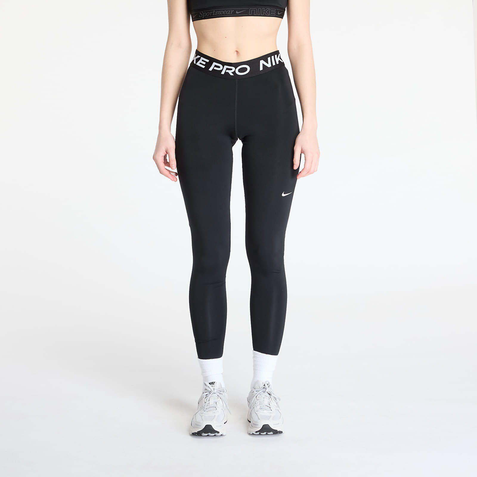Legíny Nike Pro Women's Mid-Rise Mesh-Paneled Leggings Black/ White XS