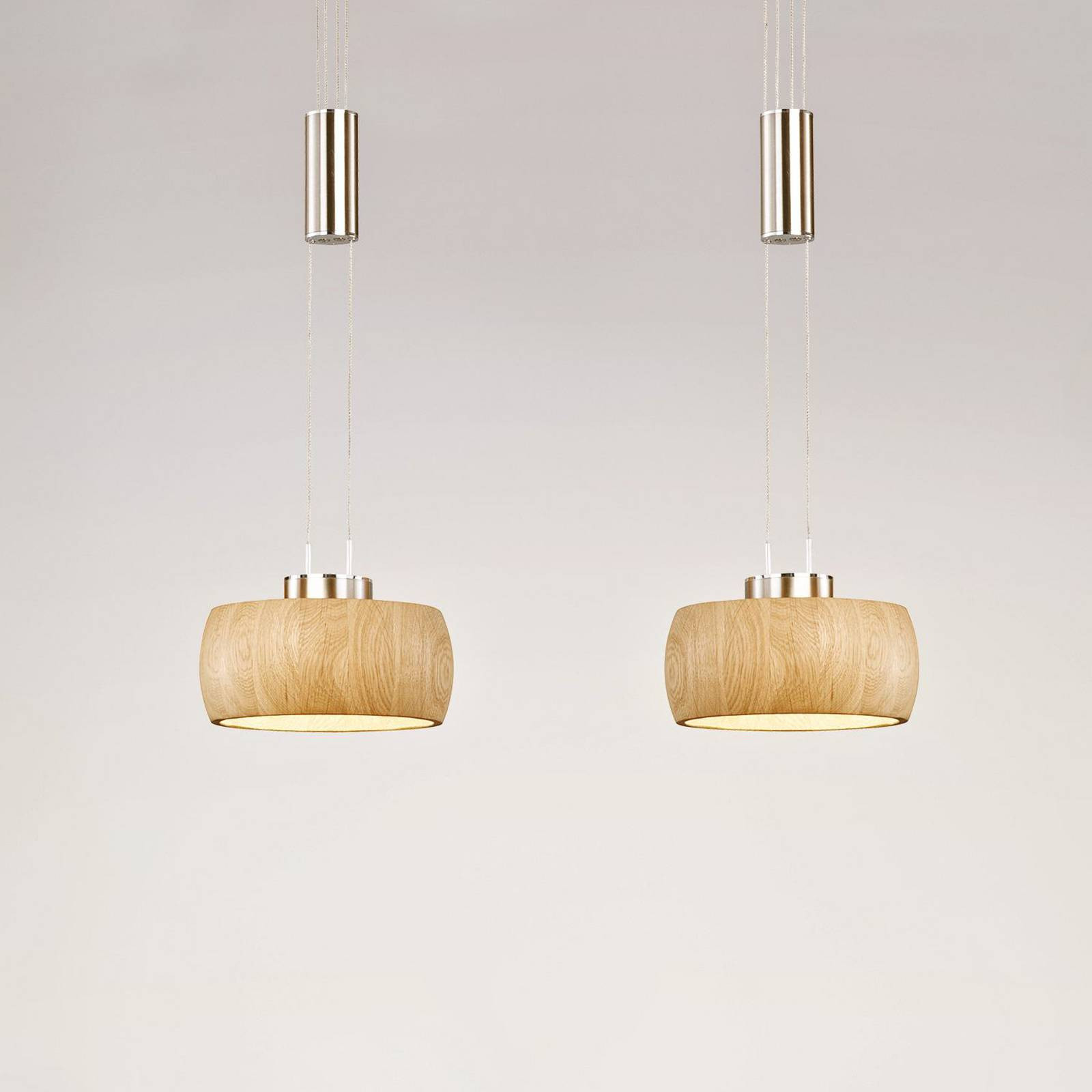 Závesná LED lampa Shine-Wood, dubové drevo/nikel, 65 cm, 2 svetlá.