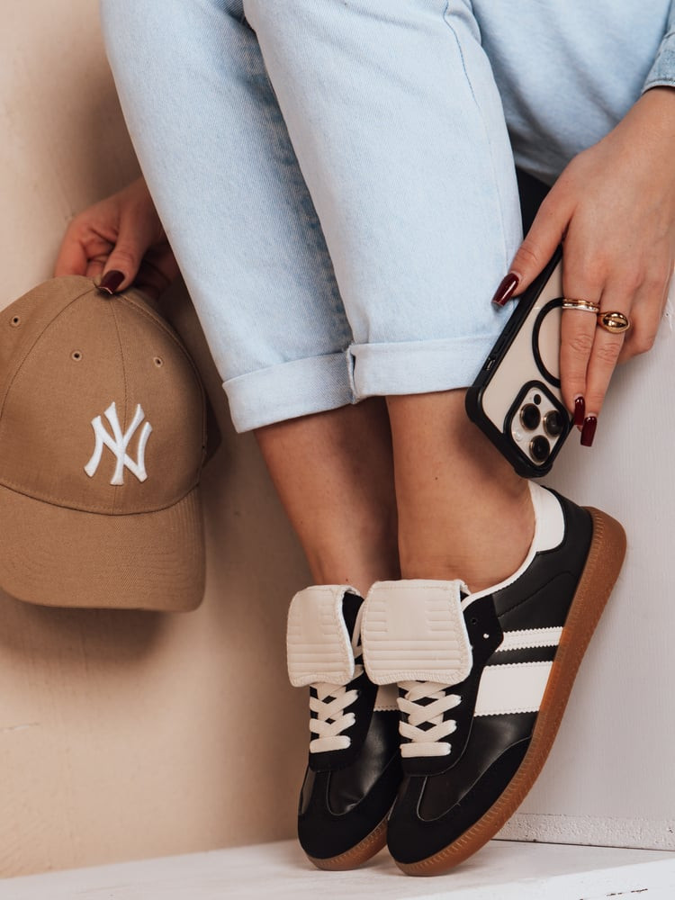 Sportowe sneakersy damskie SNIKAR czarne Dstreet