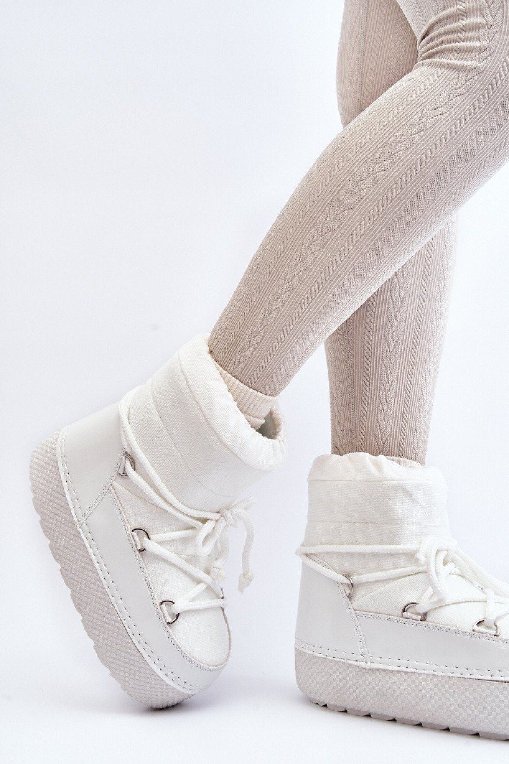 Snehule NB6156 model 191328 biele - Step in style 35/36
