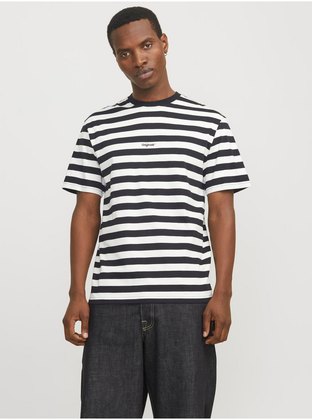 Bielo-čierne pánske pruhované tričko Jack & Jones