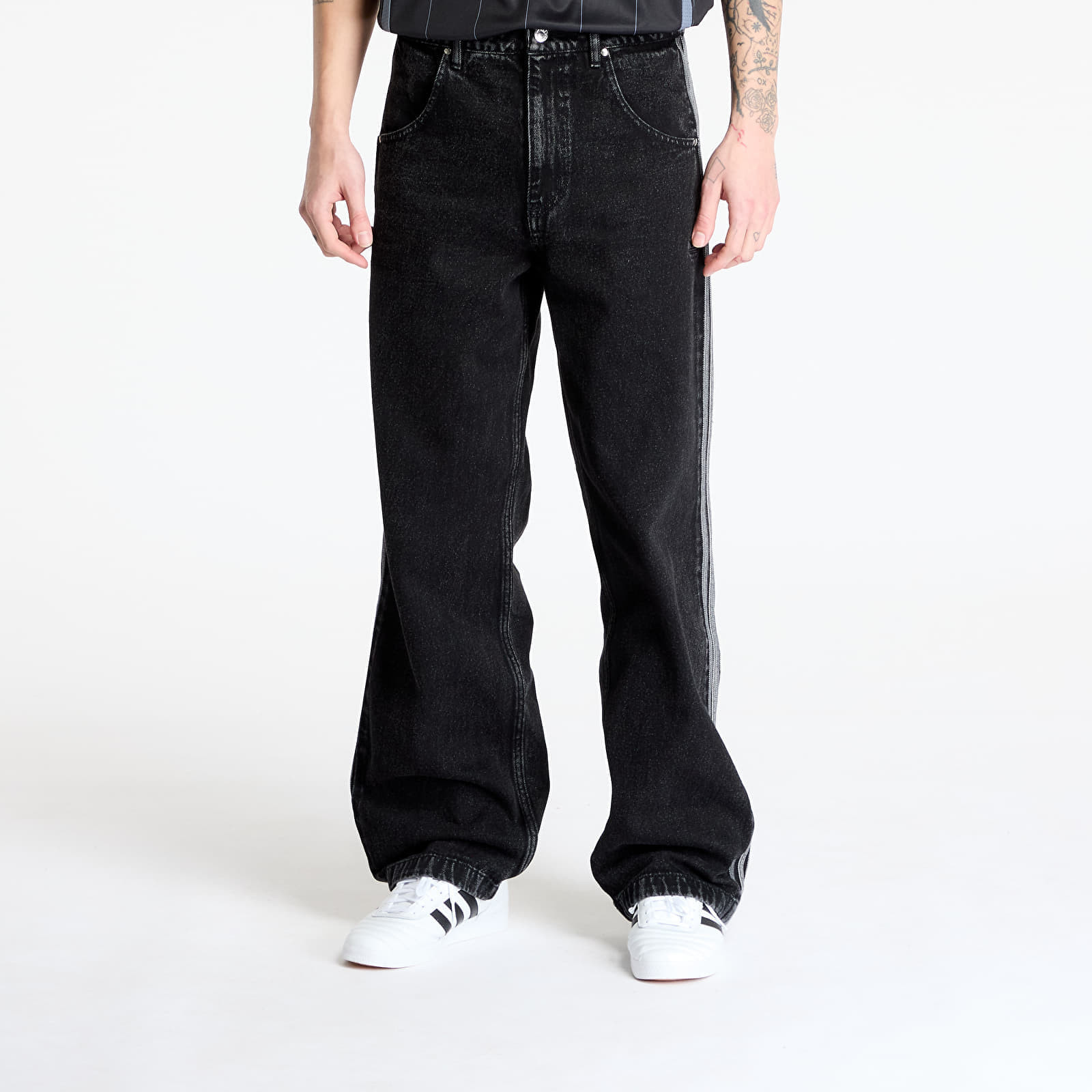 Džínsy adidas Firebird Adicolor Denim Pants True Black Denim 28