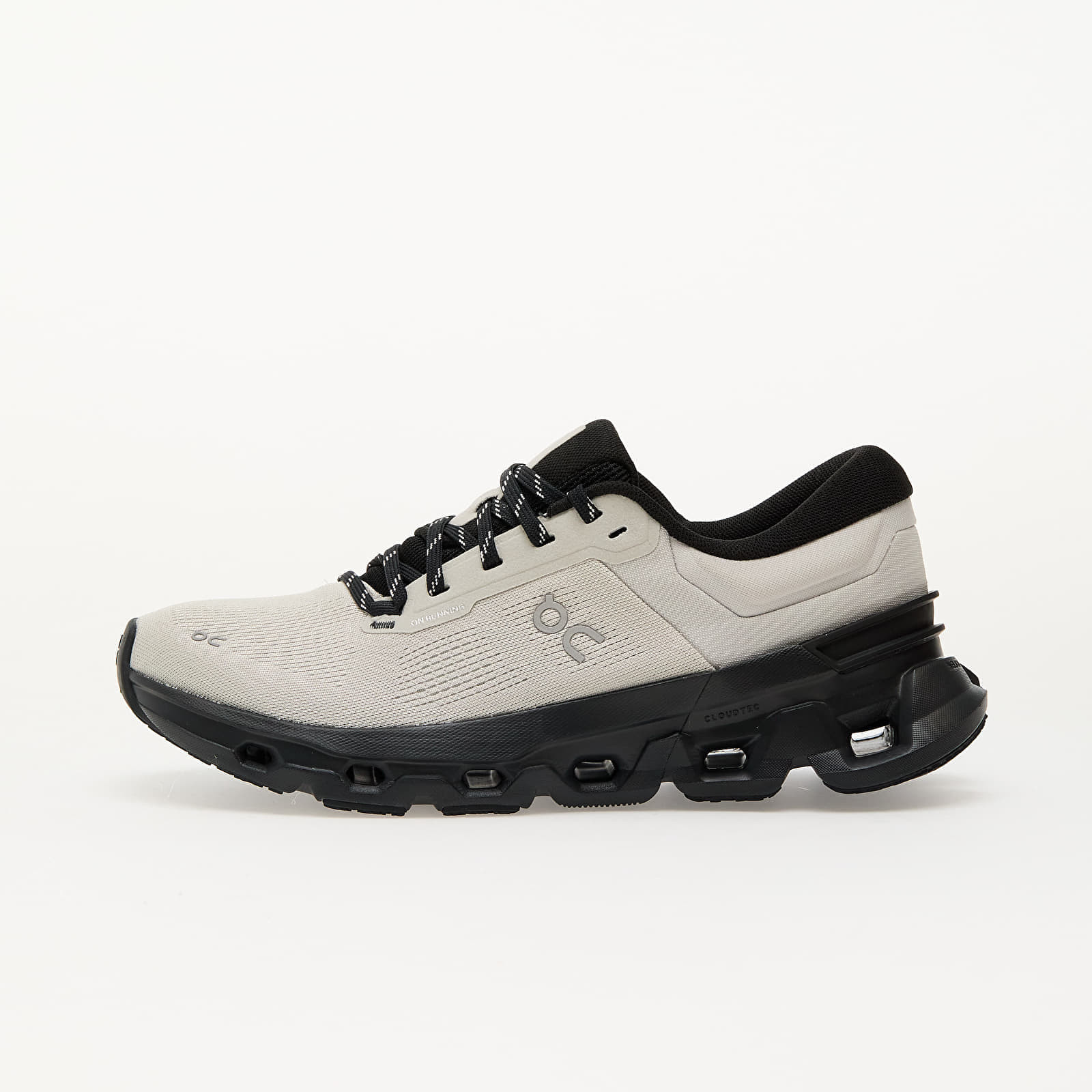 Tenisky On M Cloudflyer 5 Wolf/ Black EUR 42