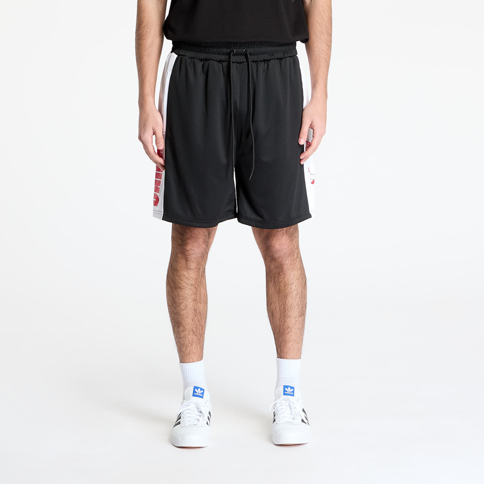 New Era Chicago Bulls NBA Graphic Mesh Shorts Black S