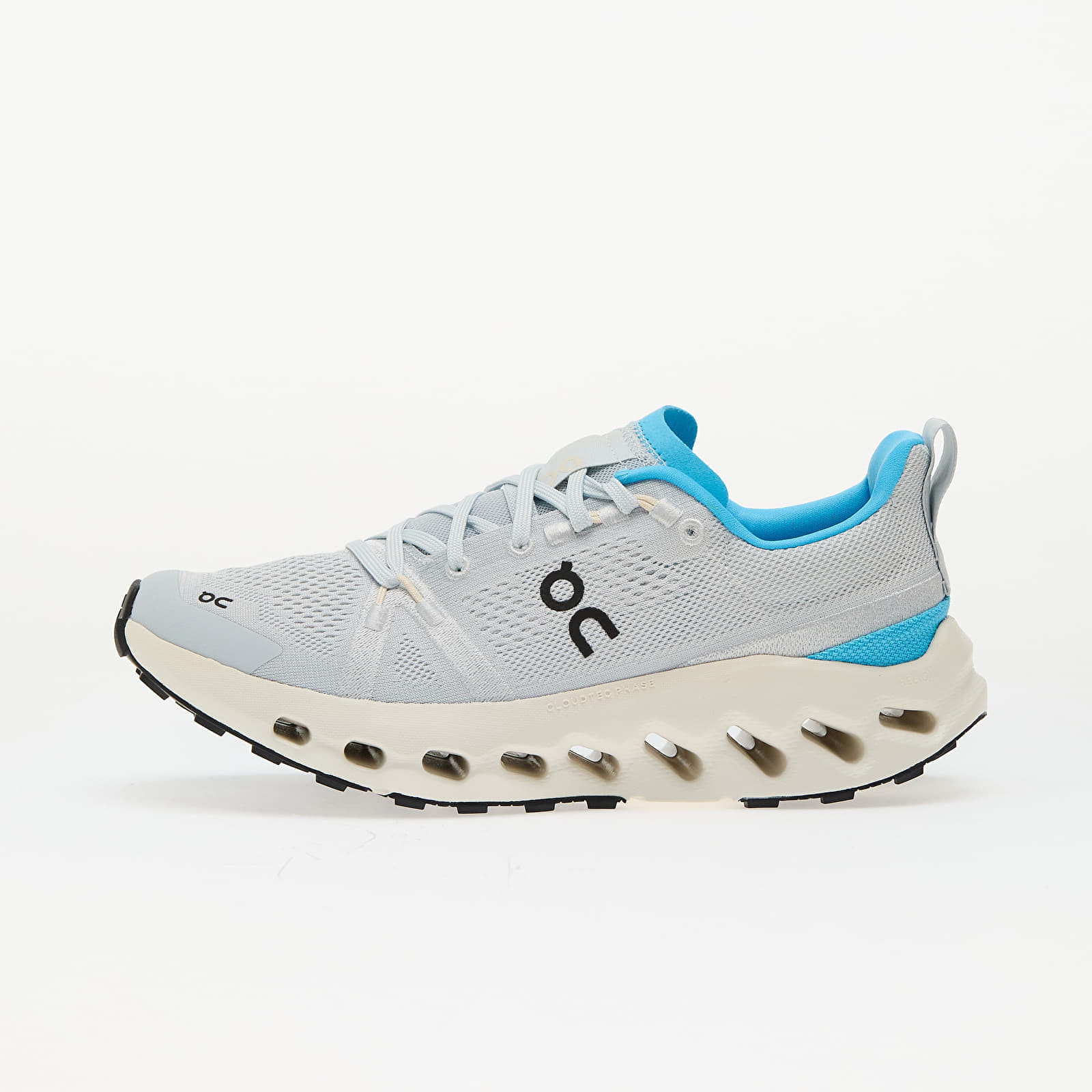Tenisky On W Cloudsurfer Trail Arctic/ Ivory EUR 38