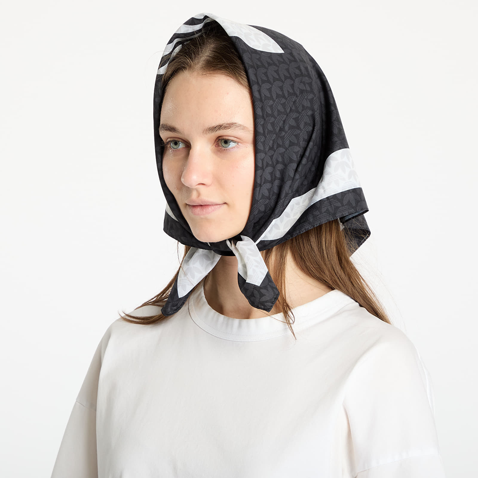 Šál adidas Trefoil Monogram Bandana Black/ Black/ White Universal
