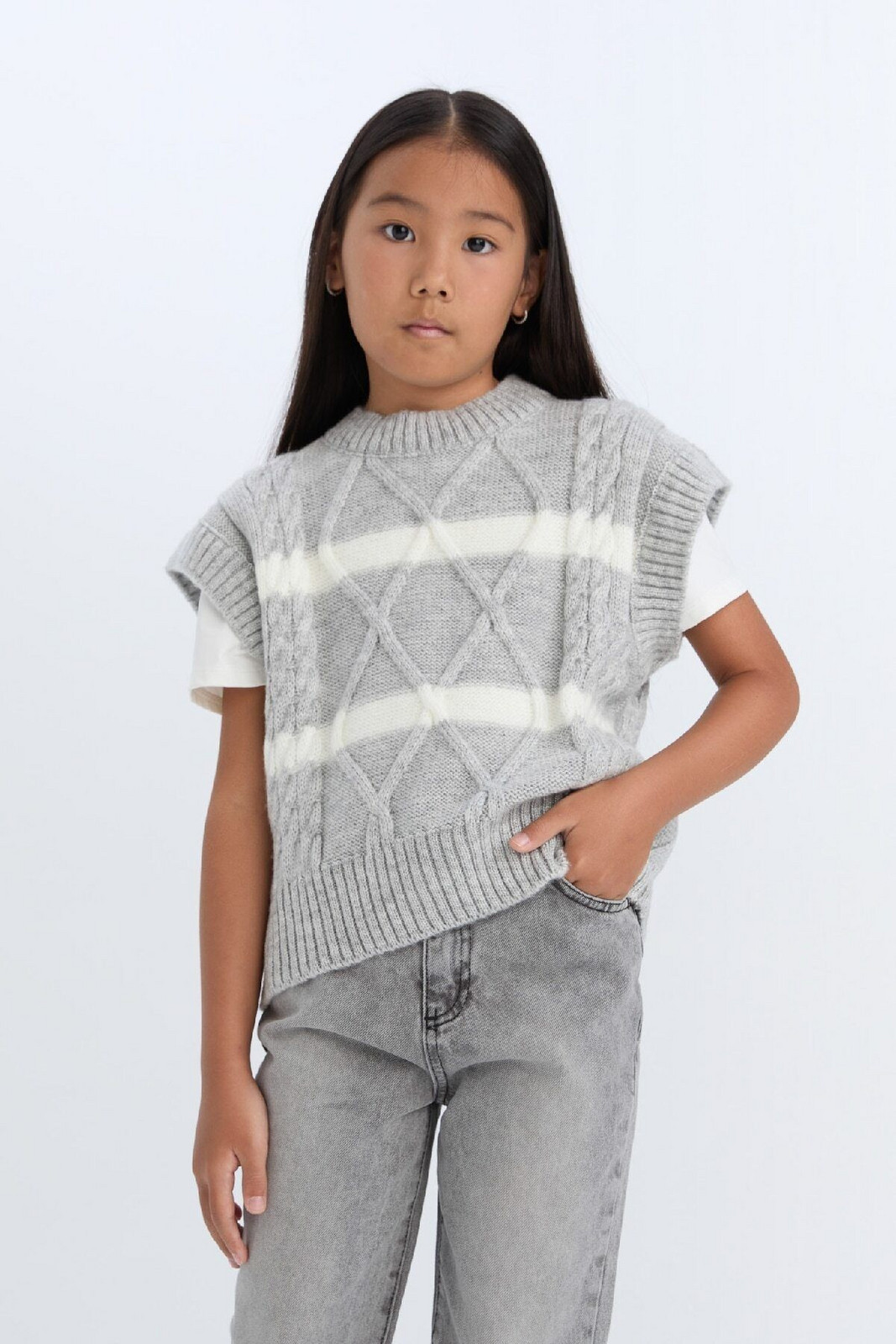 DEFACTO Girl's Crew Neck Striped Knitted Sweater