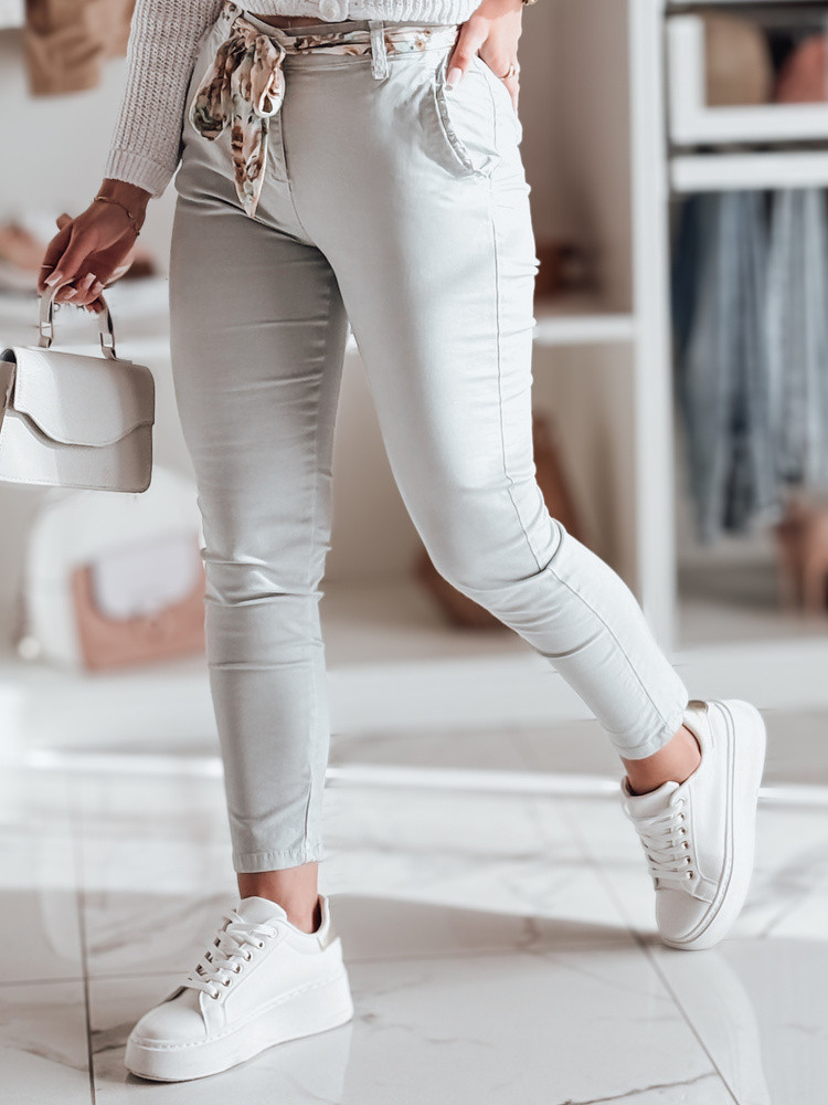 Spodnie damskie materiałowe chinosy z paskiem ROSSALI jasnoszare Dstreet