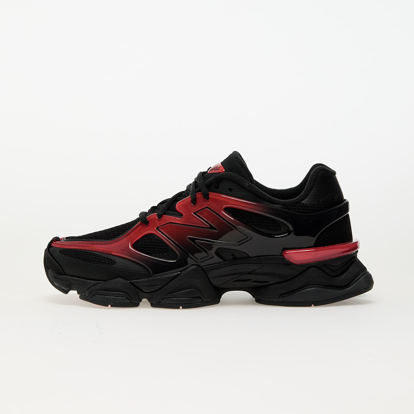 Tenisky New Balance 9060 Blast Red EUR 38