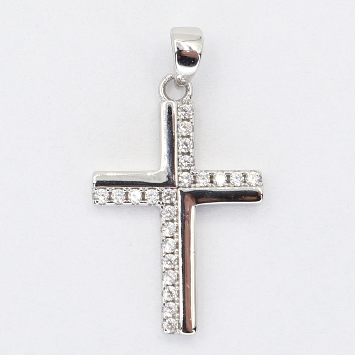 Strieborný prívesok 113260