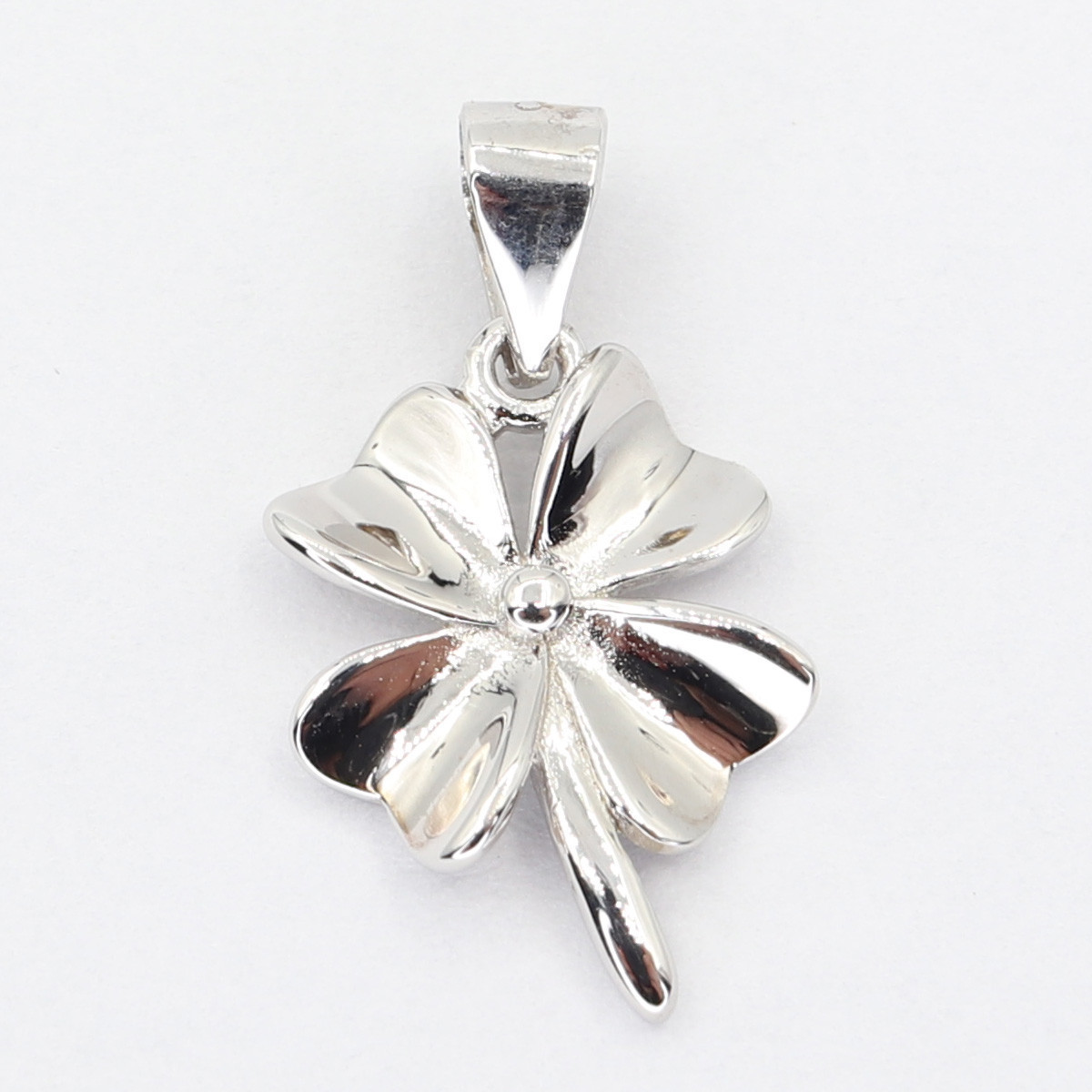 Strieborný prívesok 113264