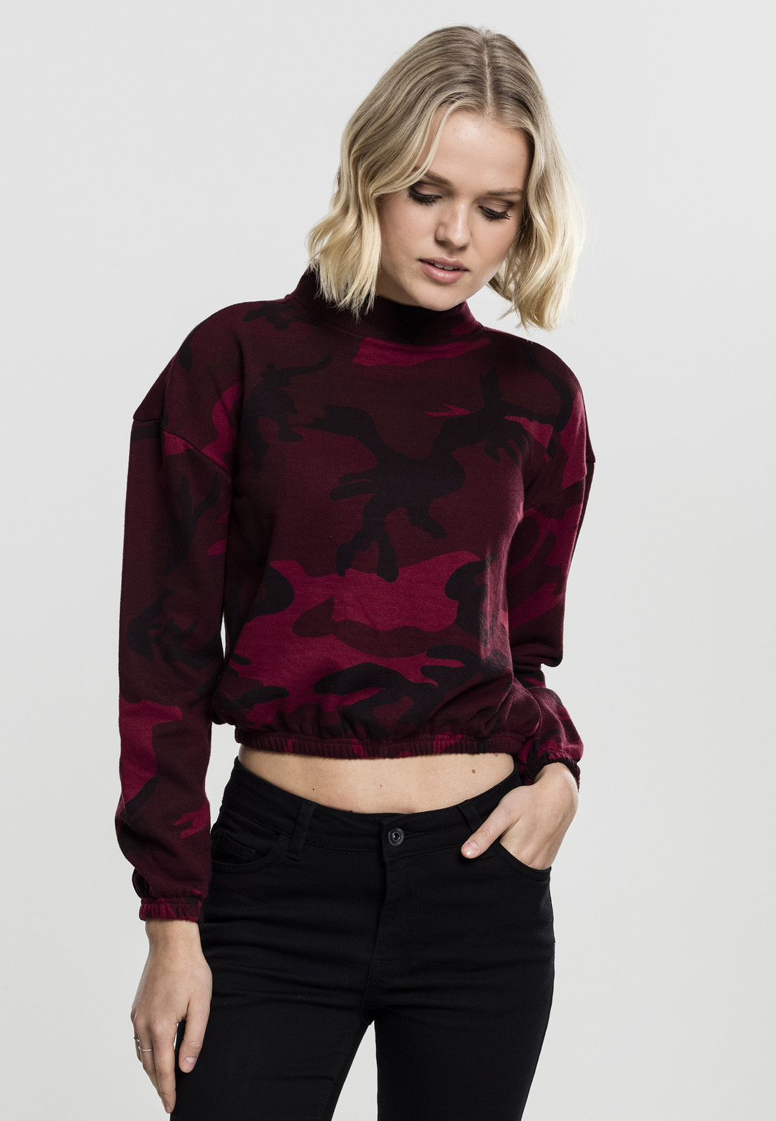 Women's turtleneck Camo Crew in wine color