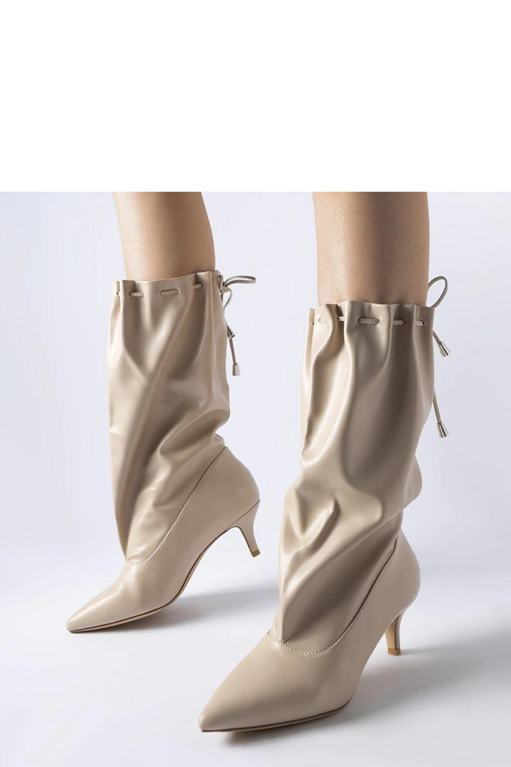 Topánky na podpätku model 204479 Solea 36