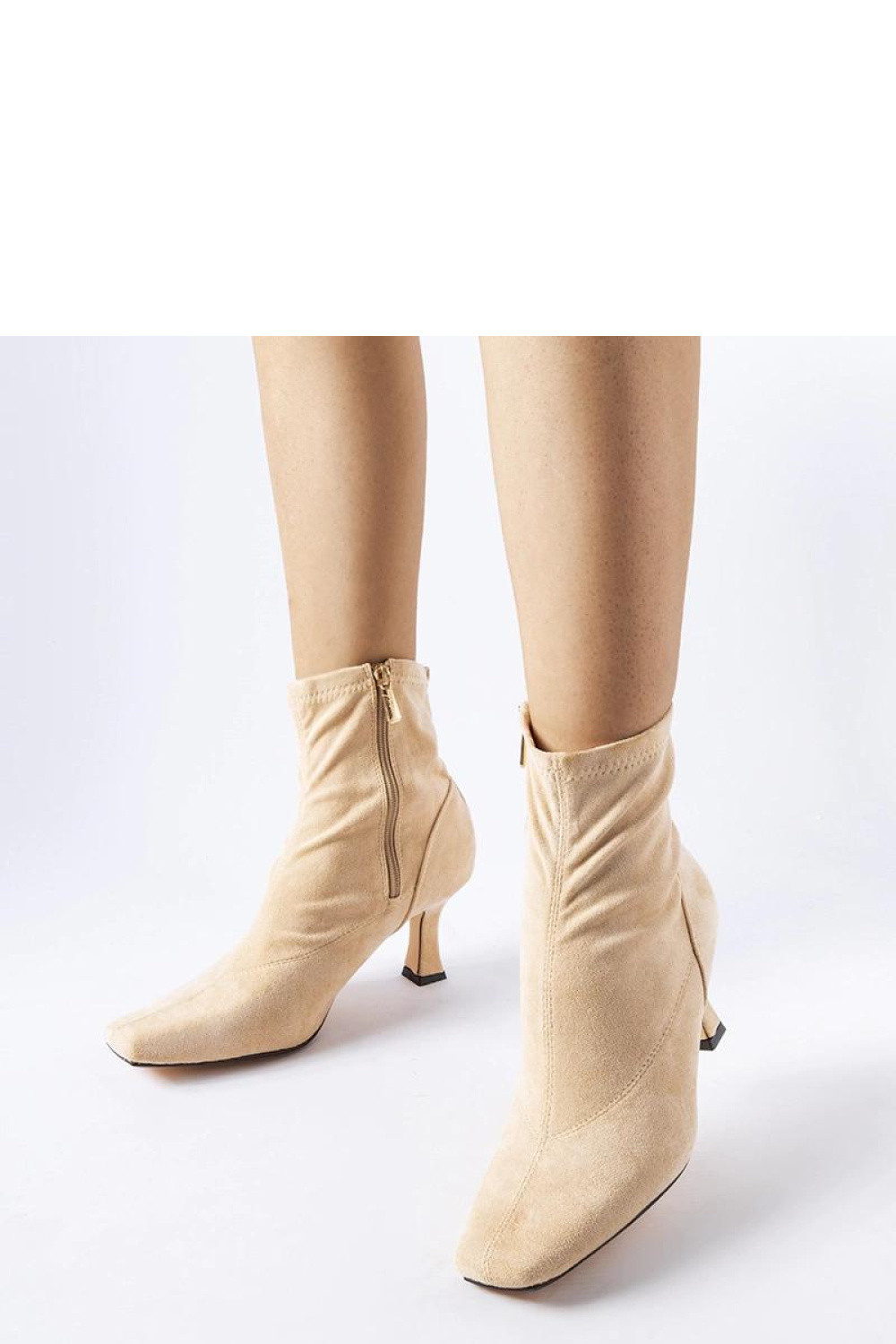 Topánky na podpätku model 204739 Solea 36
