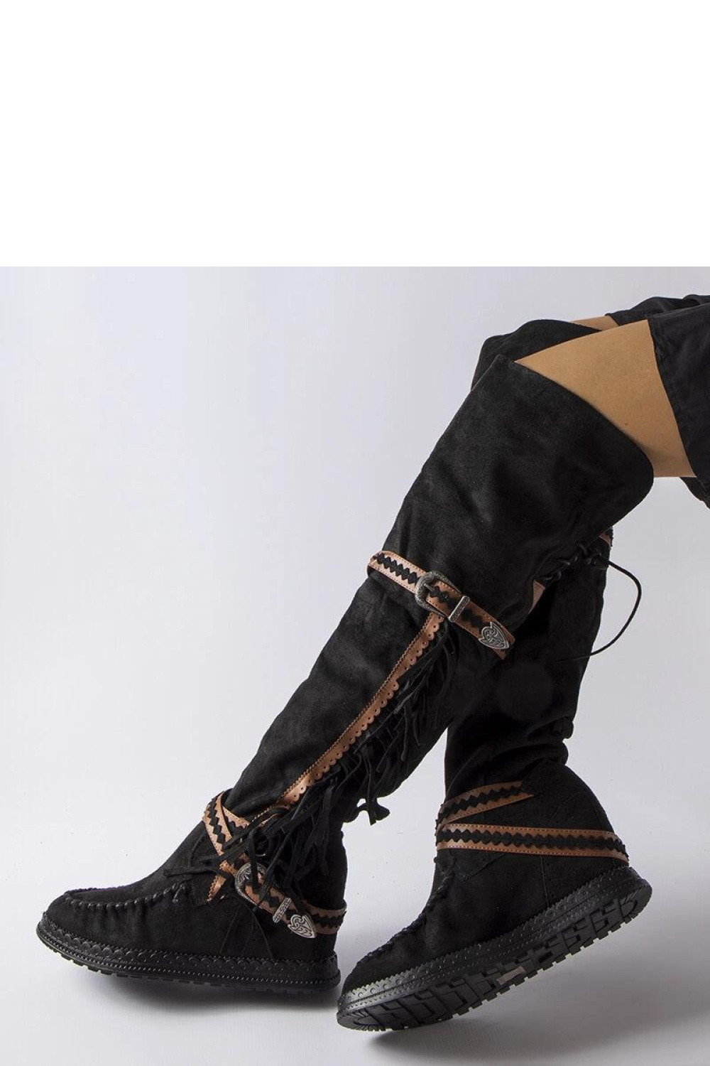 Čižmy na klinovom podpätku model 205788 Solea 35