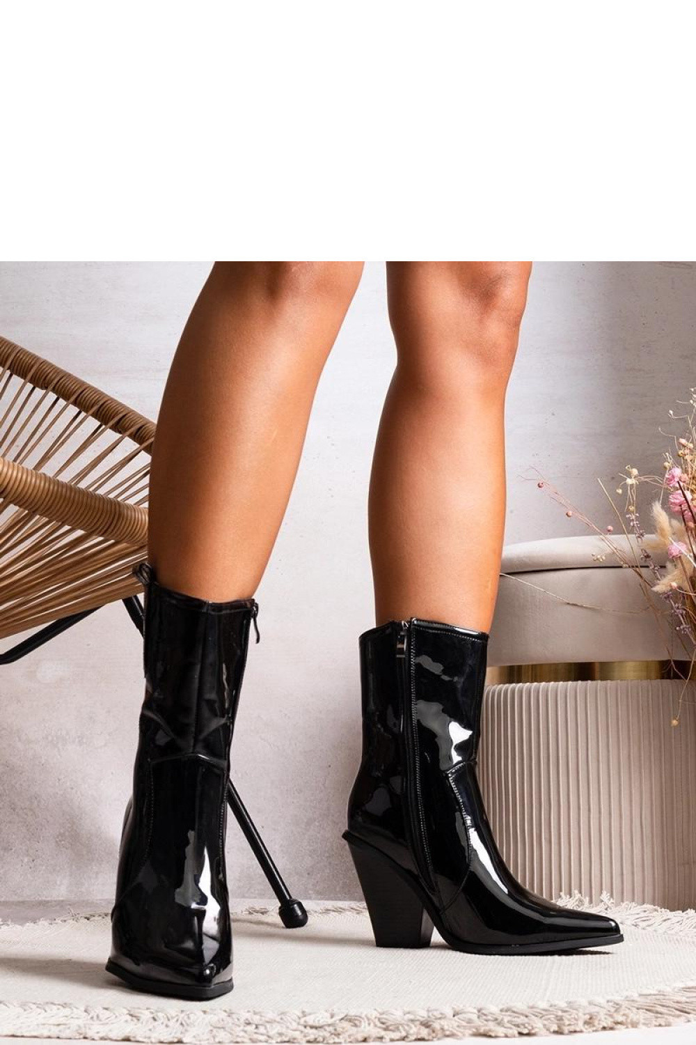 Čižmy na podpätku model 205891 Solea 38