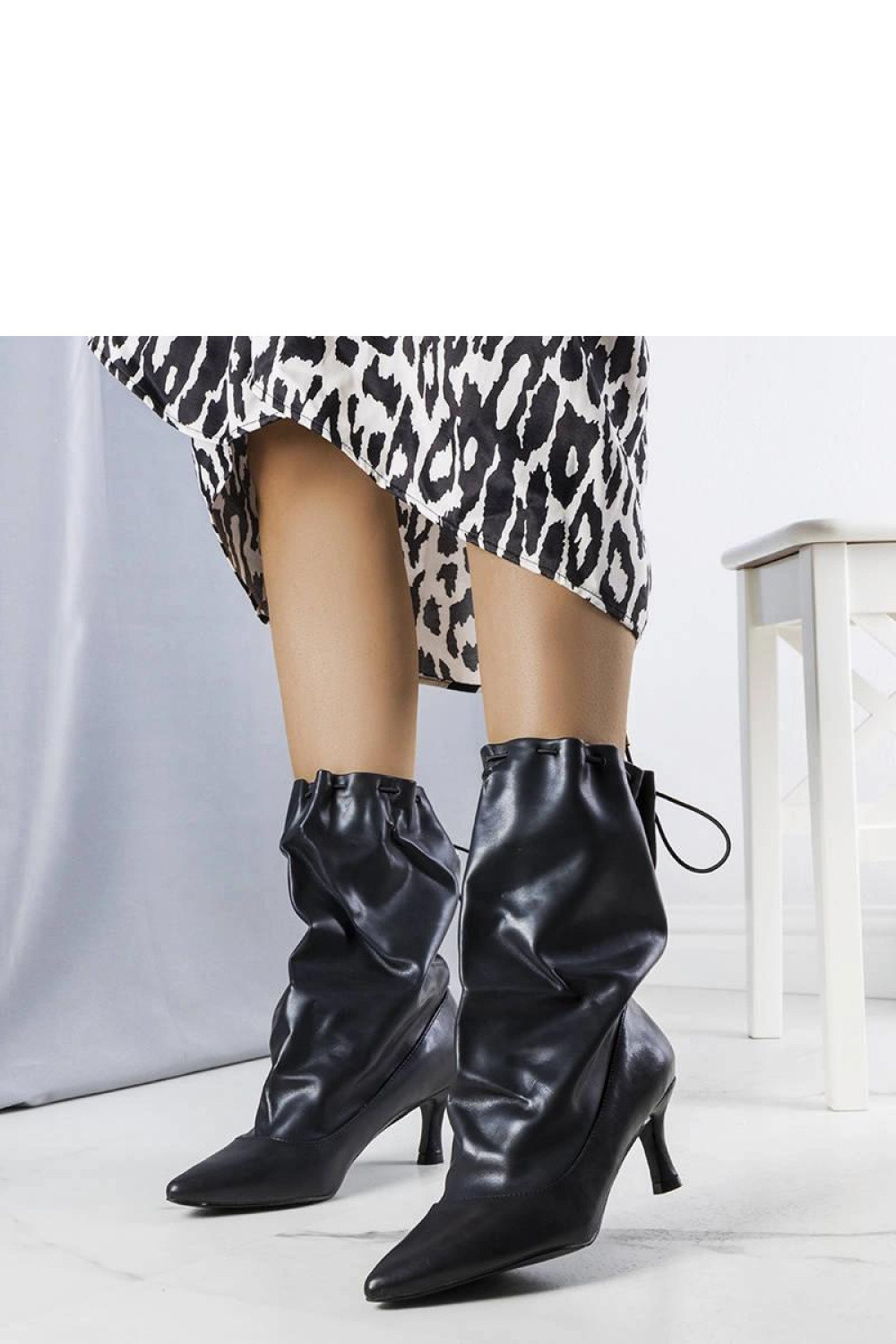 Topánky na podpätku model 205877 Solea 37